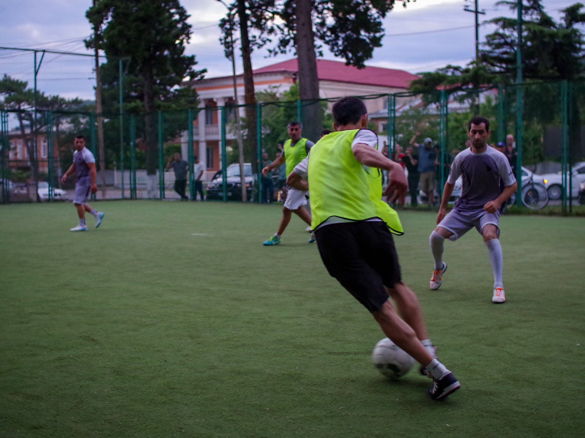 Футбол в Сенаки. Портретный фотограф Денис Милютин