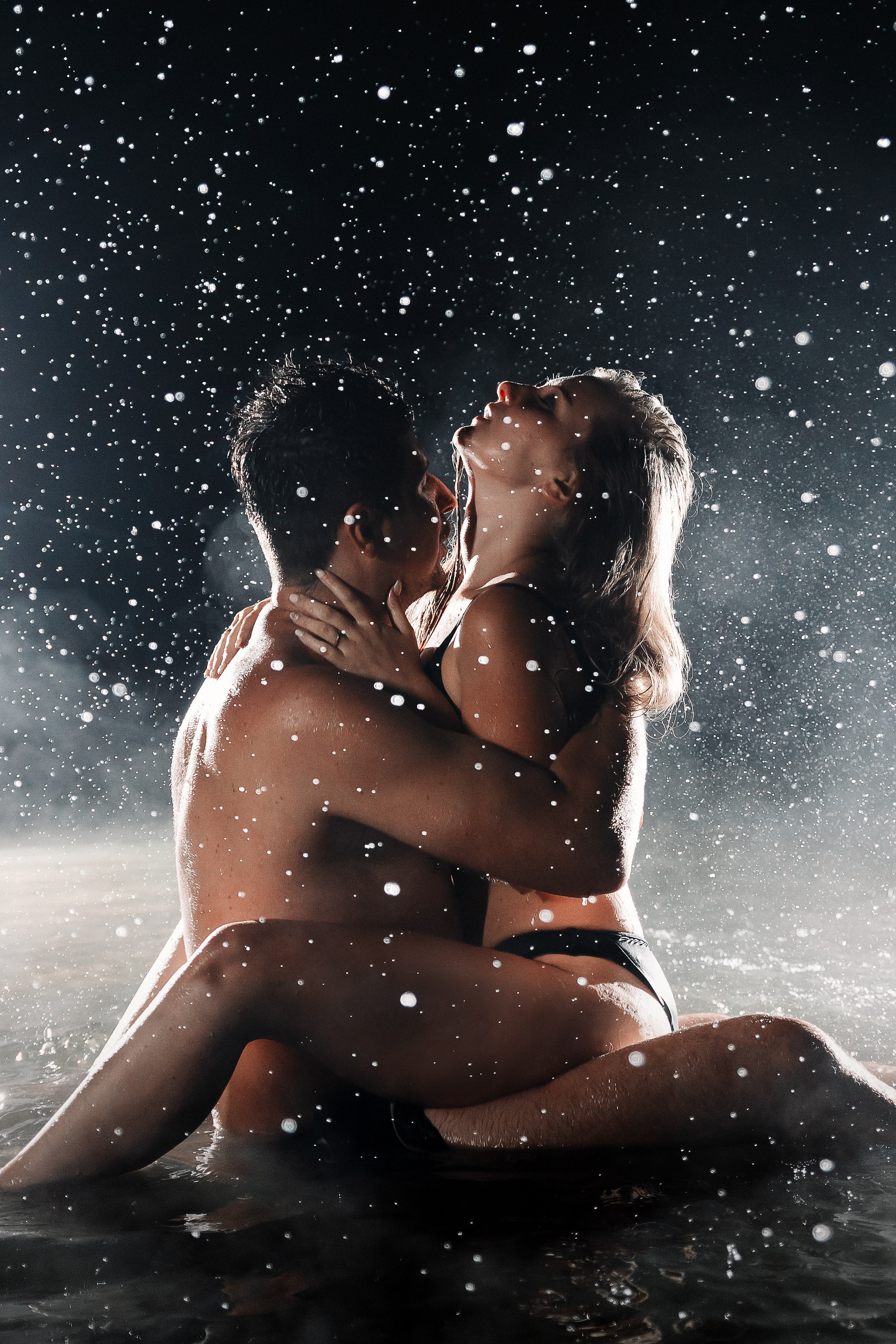 Ночью в озере. Портретный фотограф в Иваново Виталий Павлинский