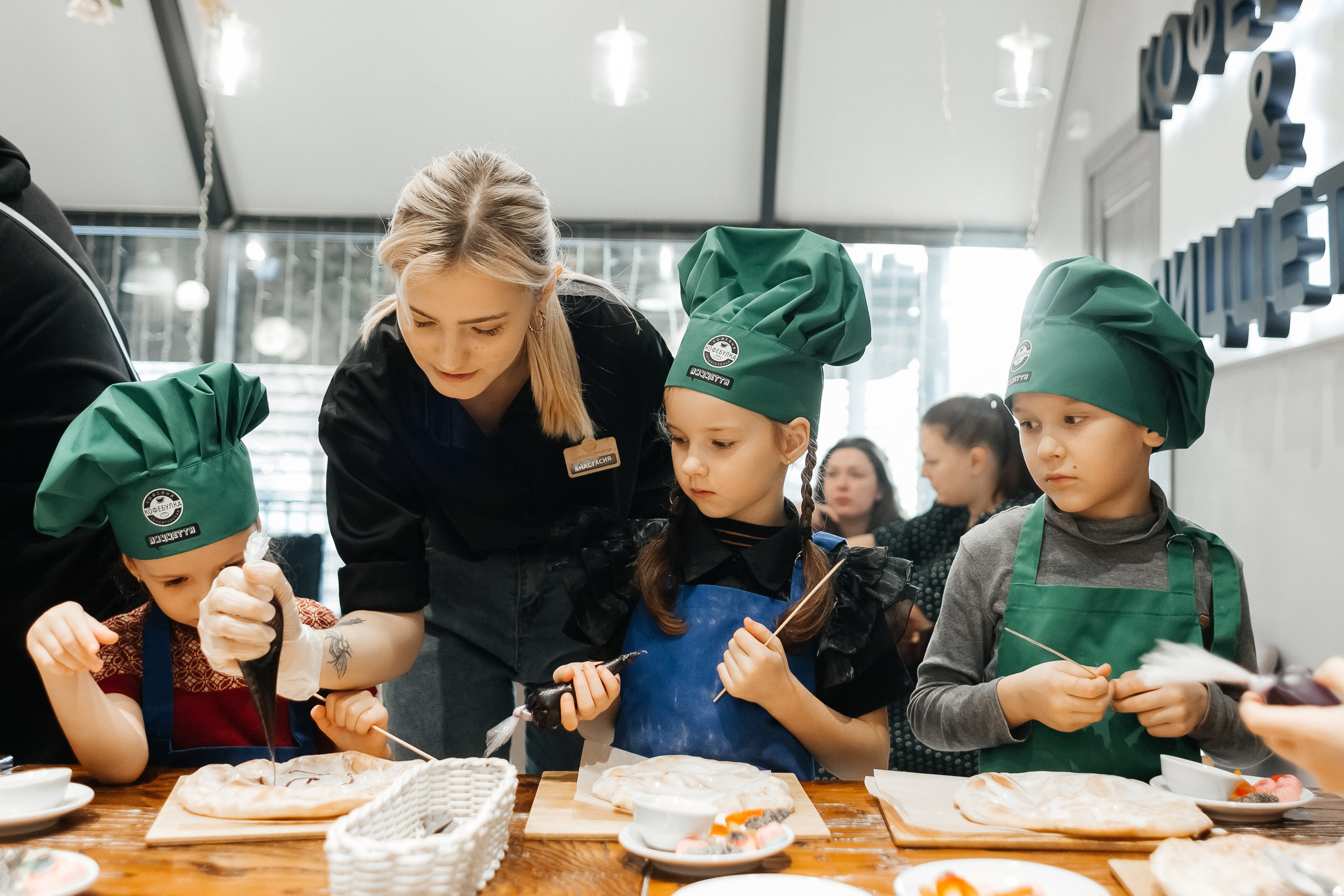 Детский мастер-класс в «Кофебулка». Фотограф Кемерово | Сергей