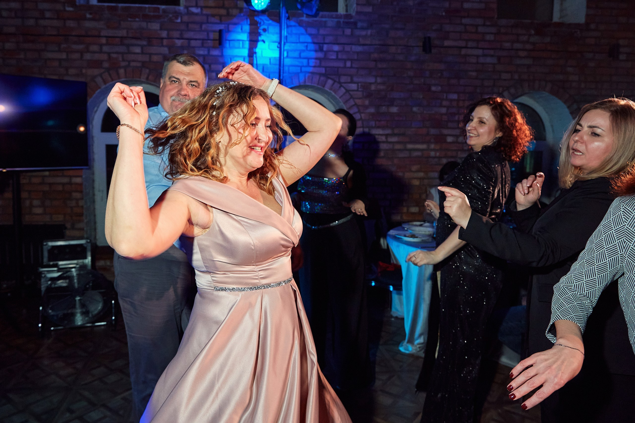 Компания Clarity / Пространство HIDE. Антон Артюшин, портретный фотограф. Москва