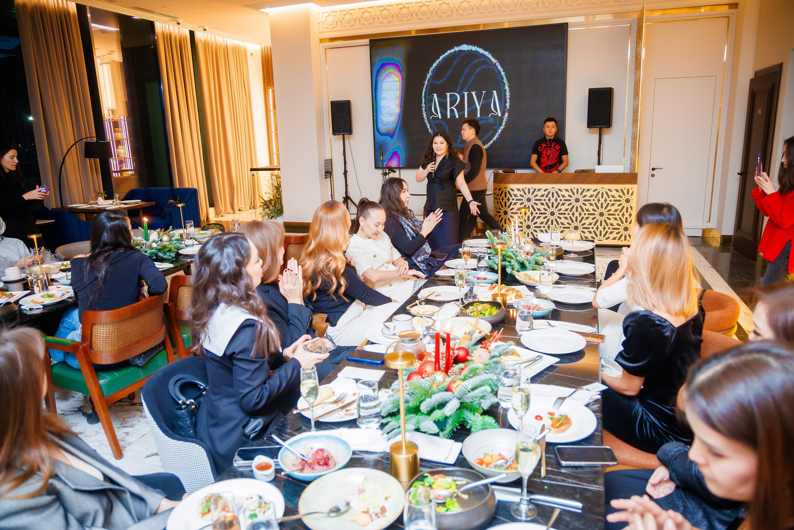 Мероприятие в заведении. Семейный и Свадебный фотограф в Астане Александр Астапов