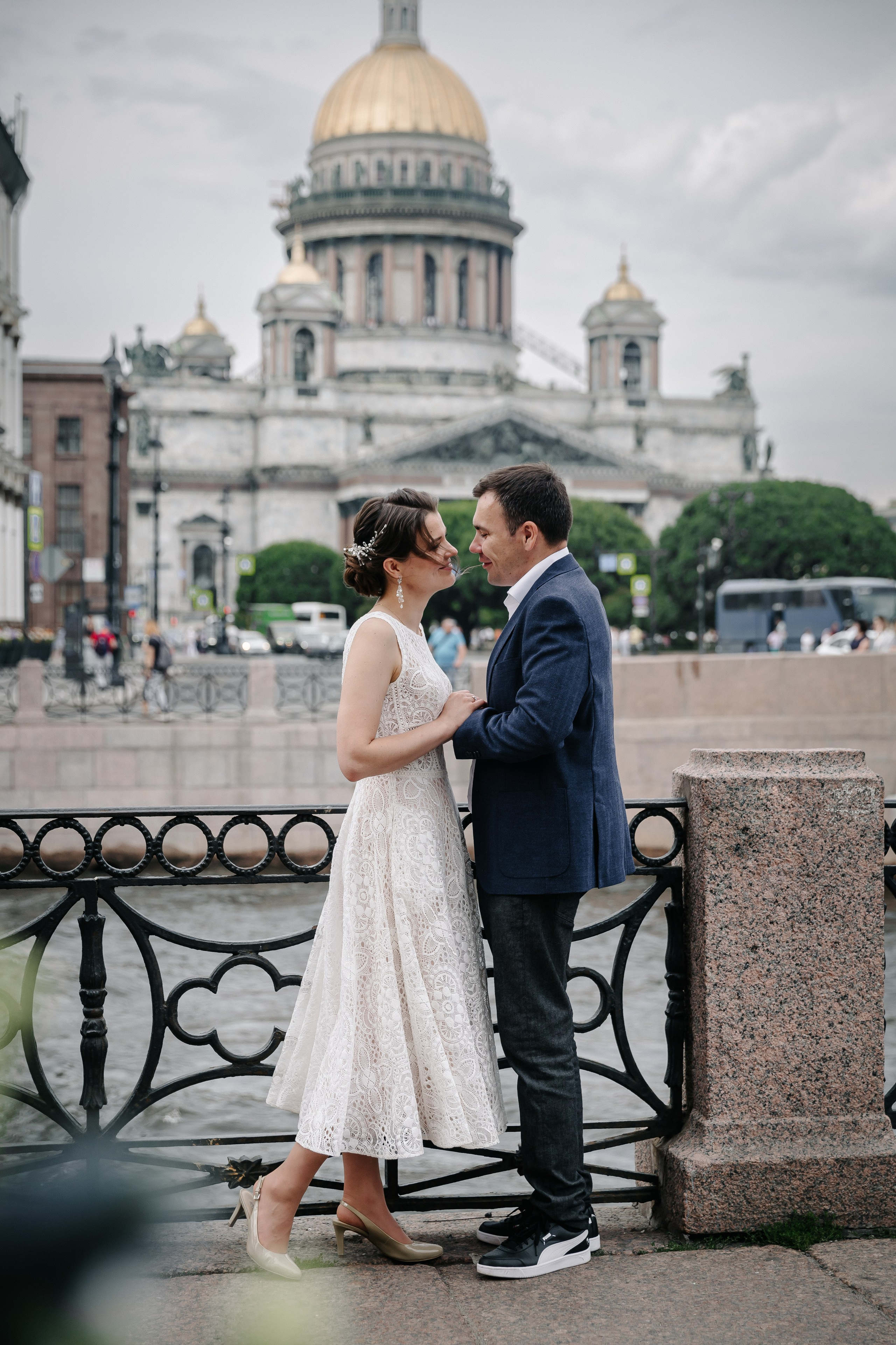 ДВОРЕЦ № 1 | Июль, Исаакиевская площадь. Свадебный фотограф в Санкт-Петербурге Полина Корзухина