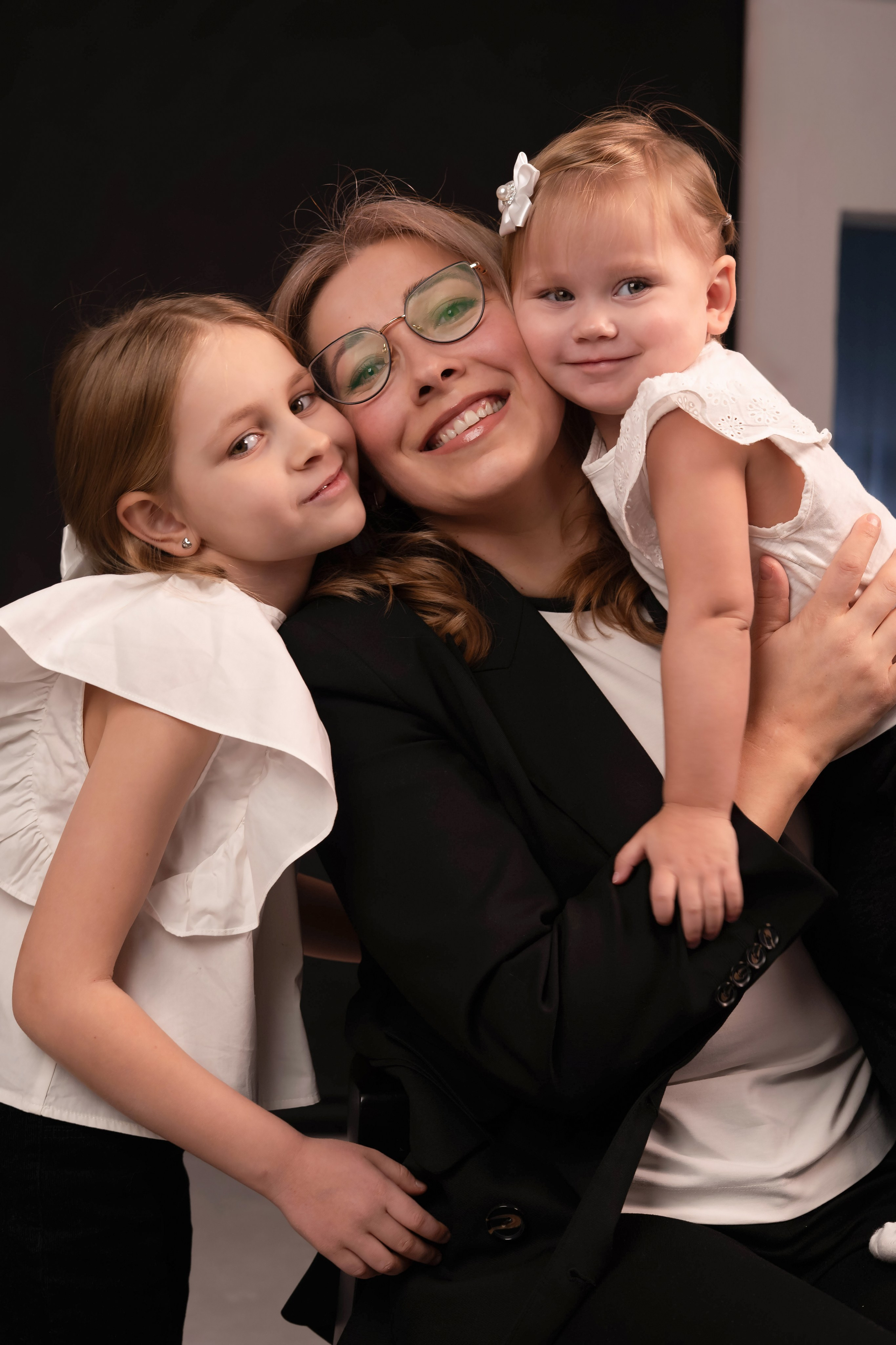 Фотосессия мама и дочки в студии