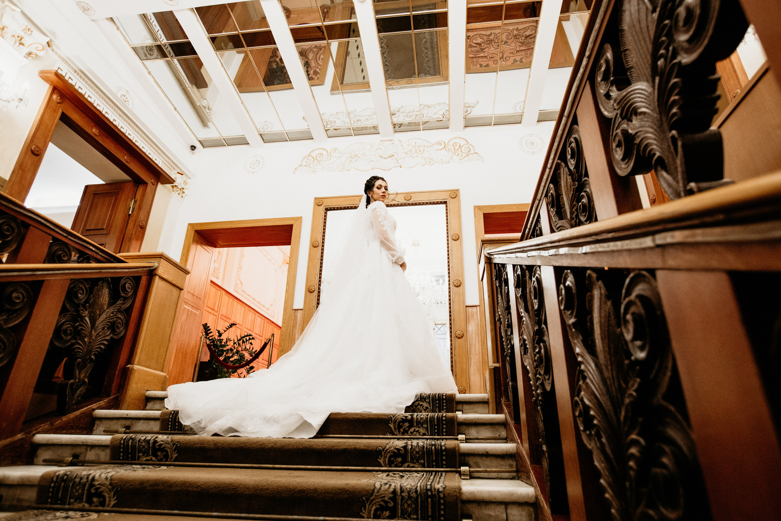 Максим и Виктория. Репортажный Фотограф в Москве Юра Гушан