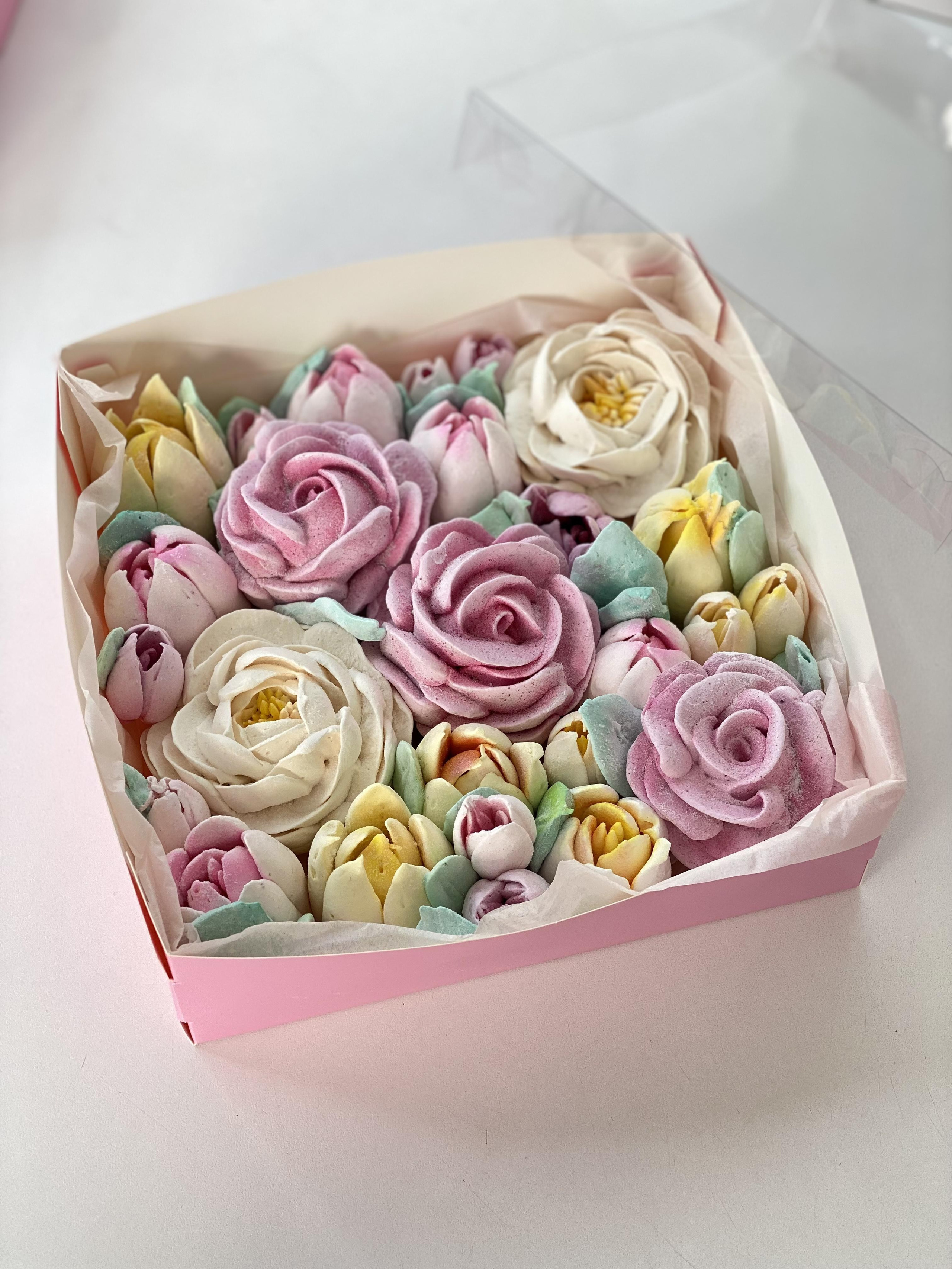 Цветы из зефира, 20 на 20 см. Katyasugarsugar капкейки, зефир, торты Москва