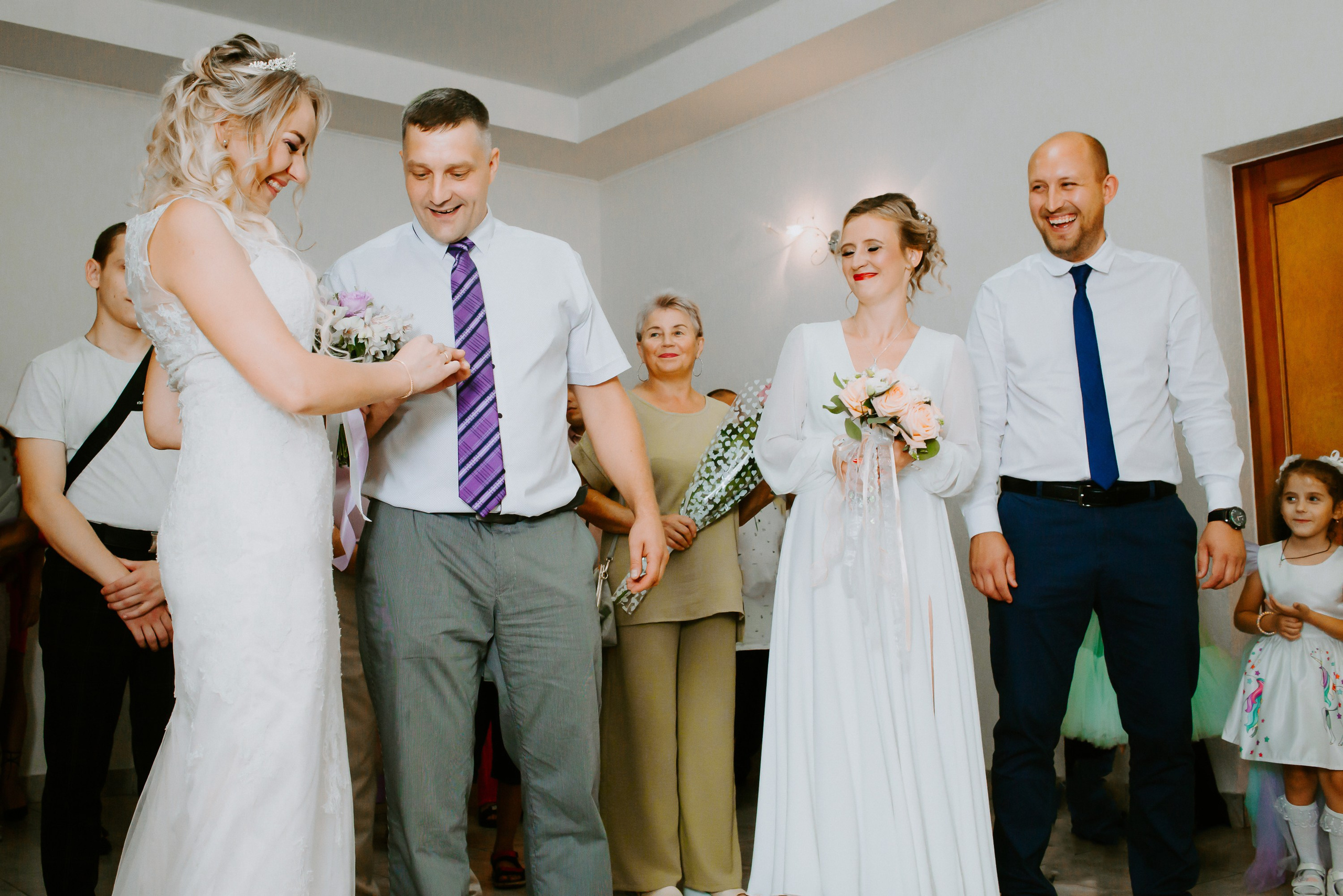 Загс и прогулка. Елена и Виктор. Фотограф в Челябинске Ополихина Анна