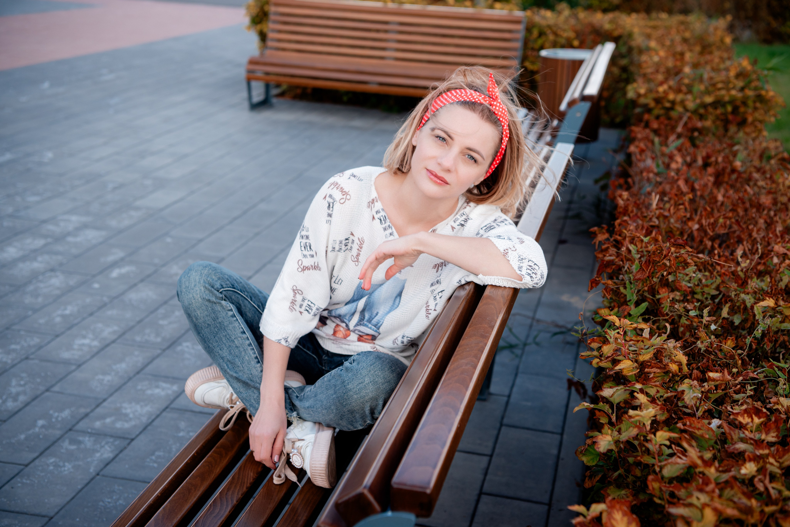 Фотосессия для яркой девушки Лилии на набережной Волгограда. Фотограф в Волгограде и Волжском Александр Горбань