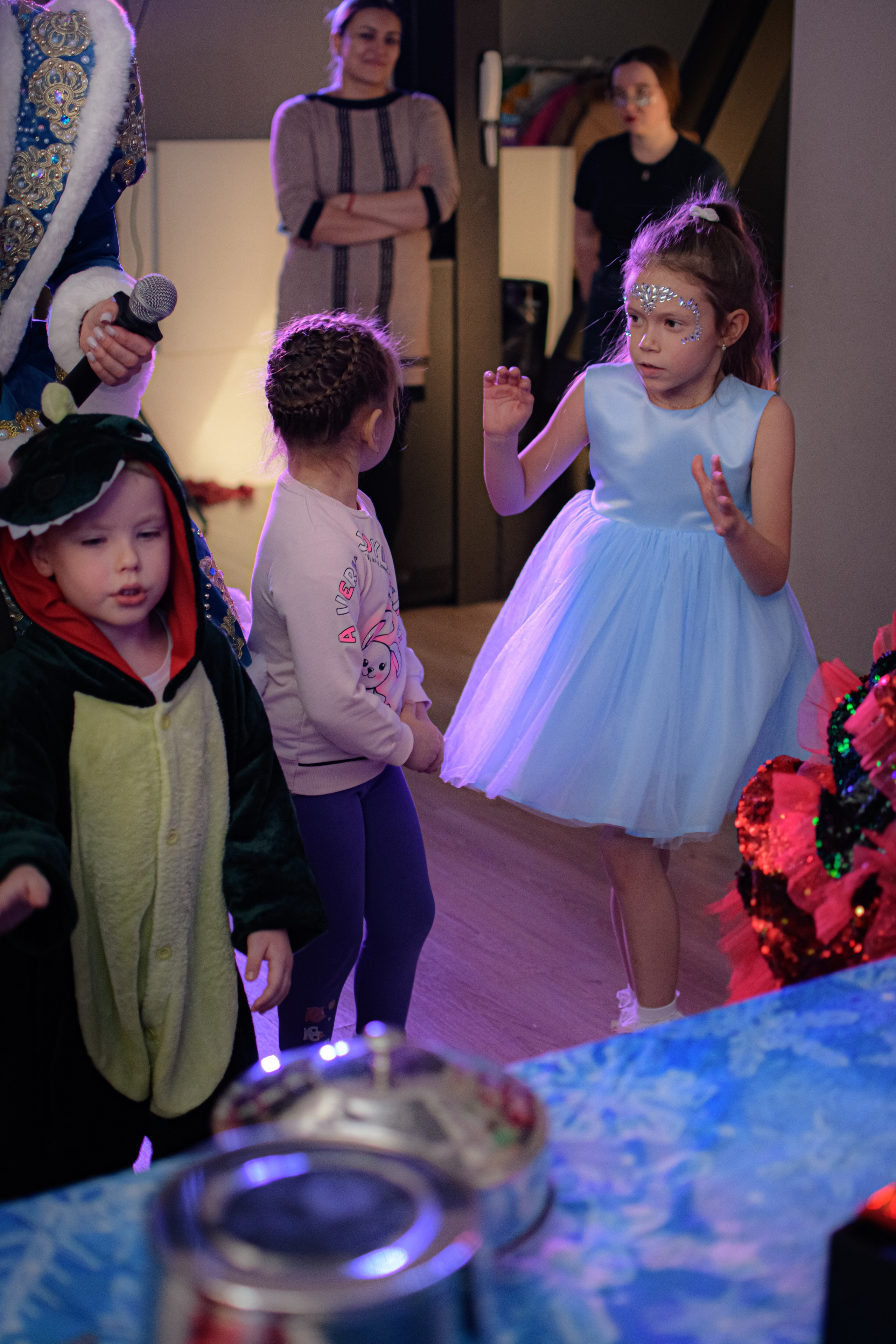 HAPPY NEW YEAR. Photokarish