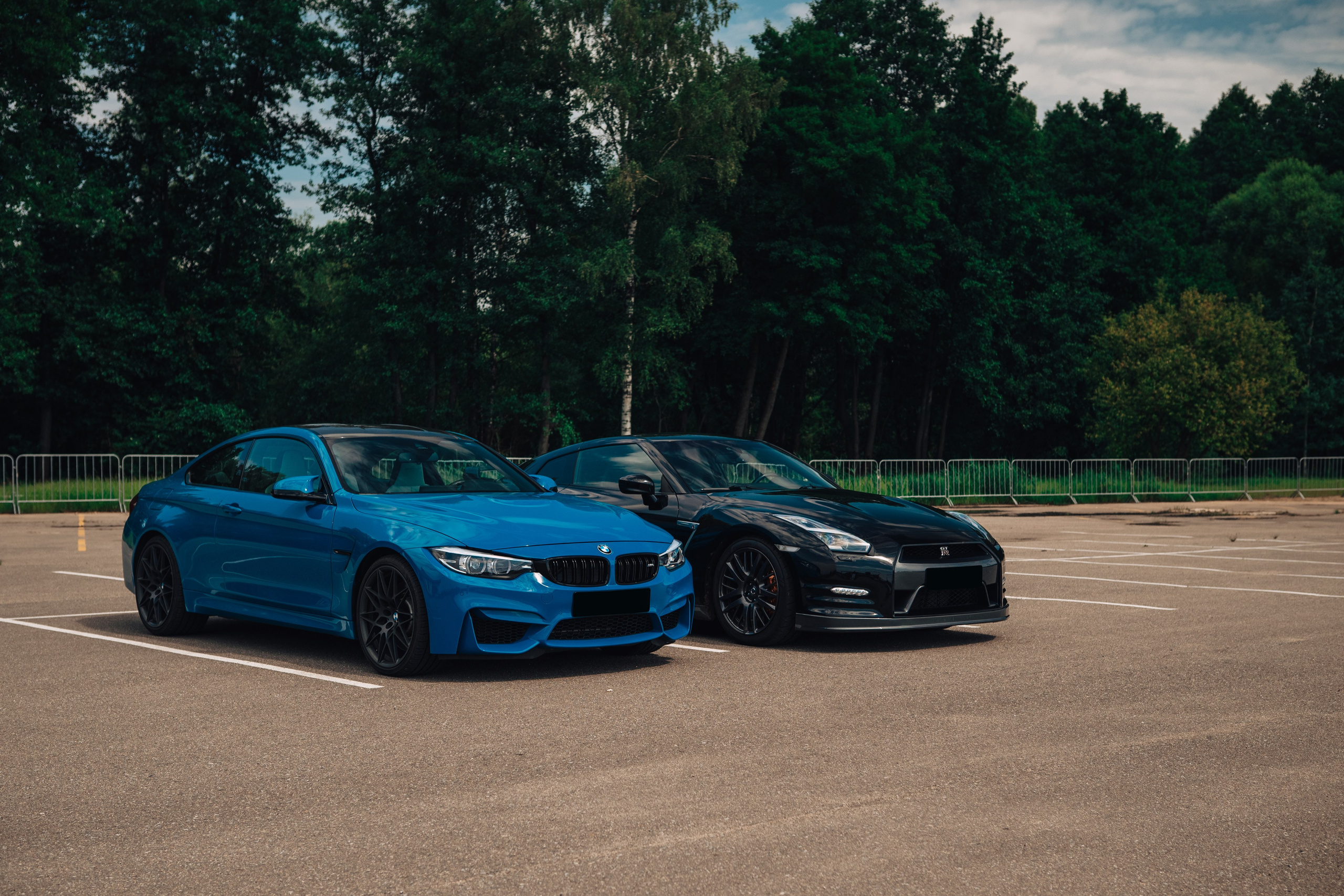 BMW M4 и GT-R 35. DeLorein