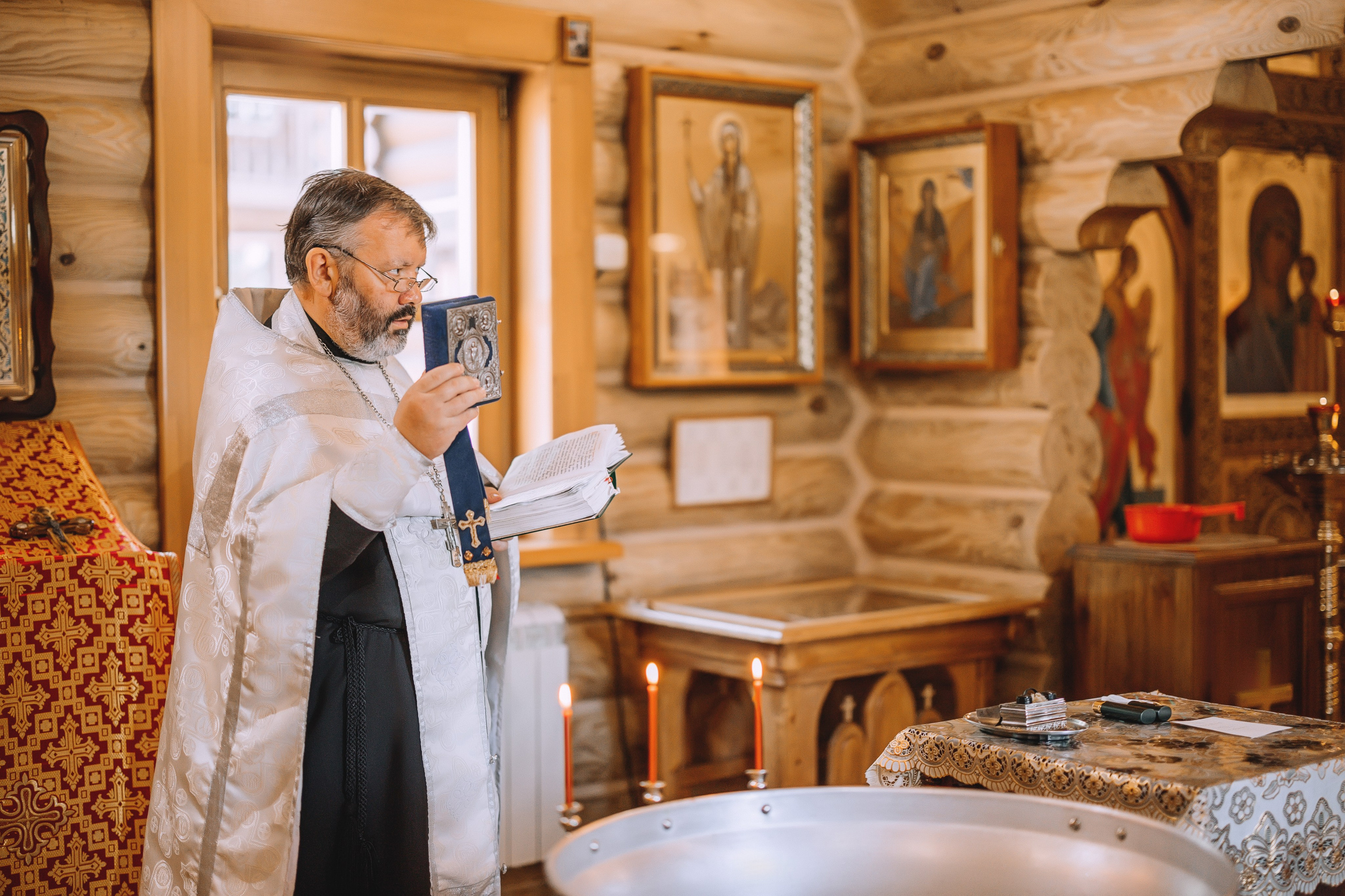 Крещение Елизаветы. Александр Антонов. Профессиональный свадебный, репортажный фотограф в Москве, Подольске. Фото+Видео на любой праздник