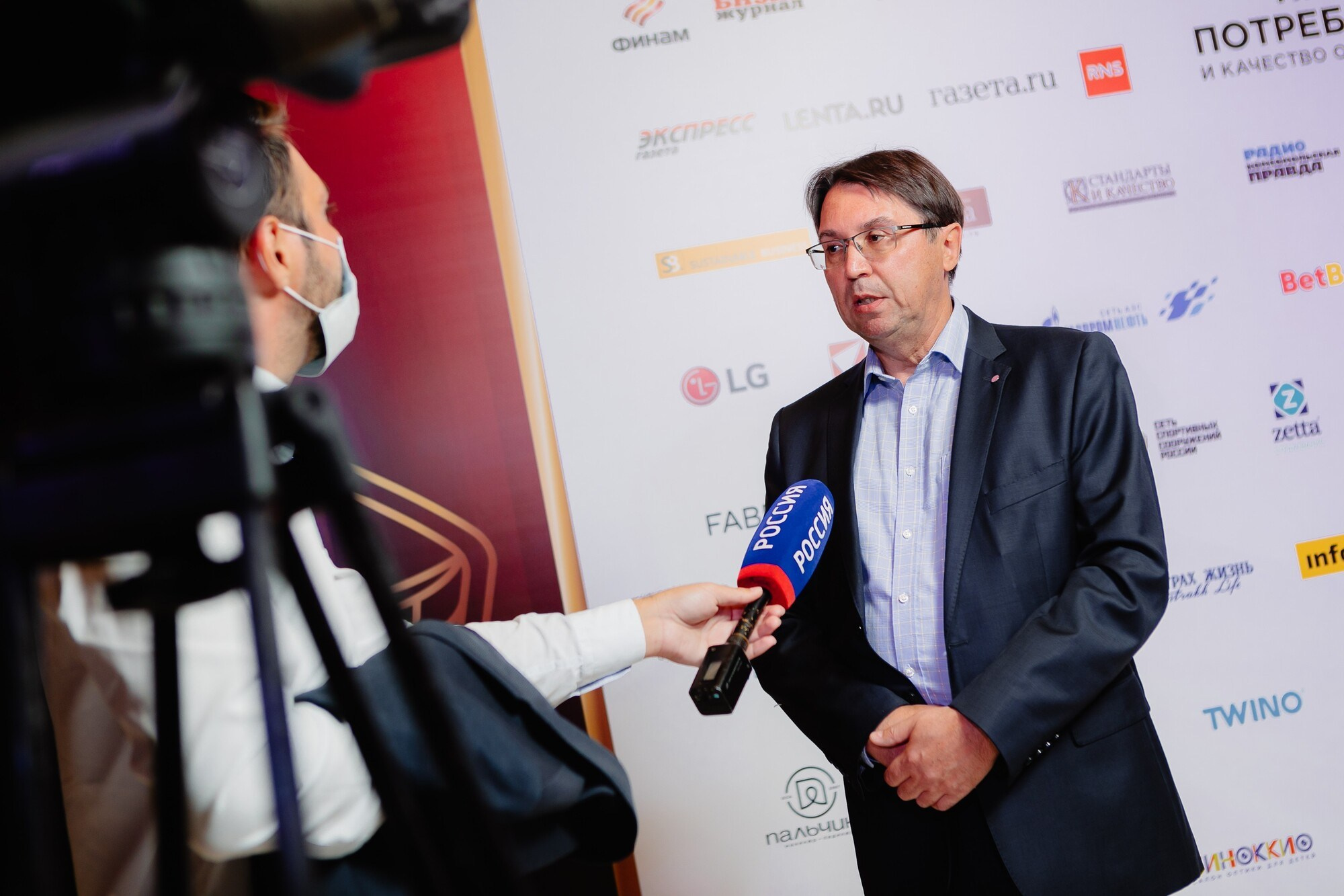 ПРАВА ПОТРЕБИТЕЛЕЙ И КАЧЕСТВО ОБСЛУЖИВАНИЯ 2020. Фотограф в Сочи, Репортажный фотограф Виктор Кочков-Филатов