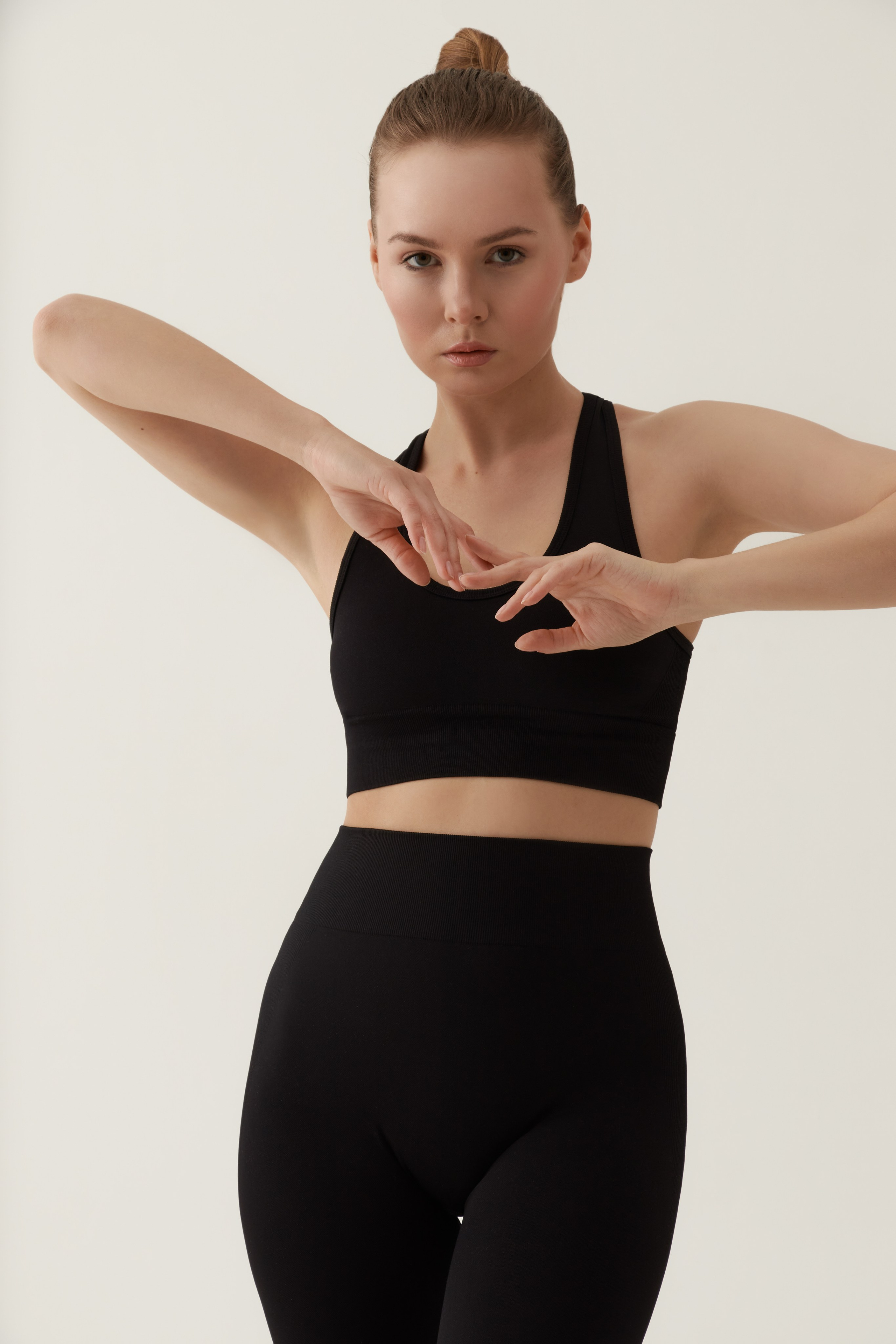 Екатерина К. Фото и видео продакшн в Москве — съемка для брендов и маркетплейсов