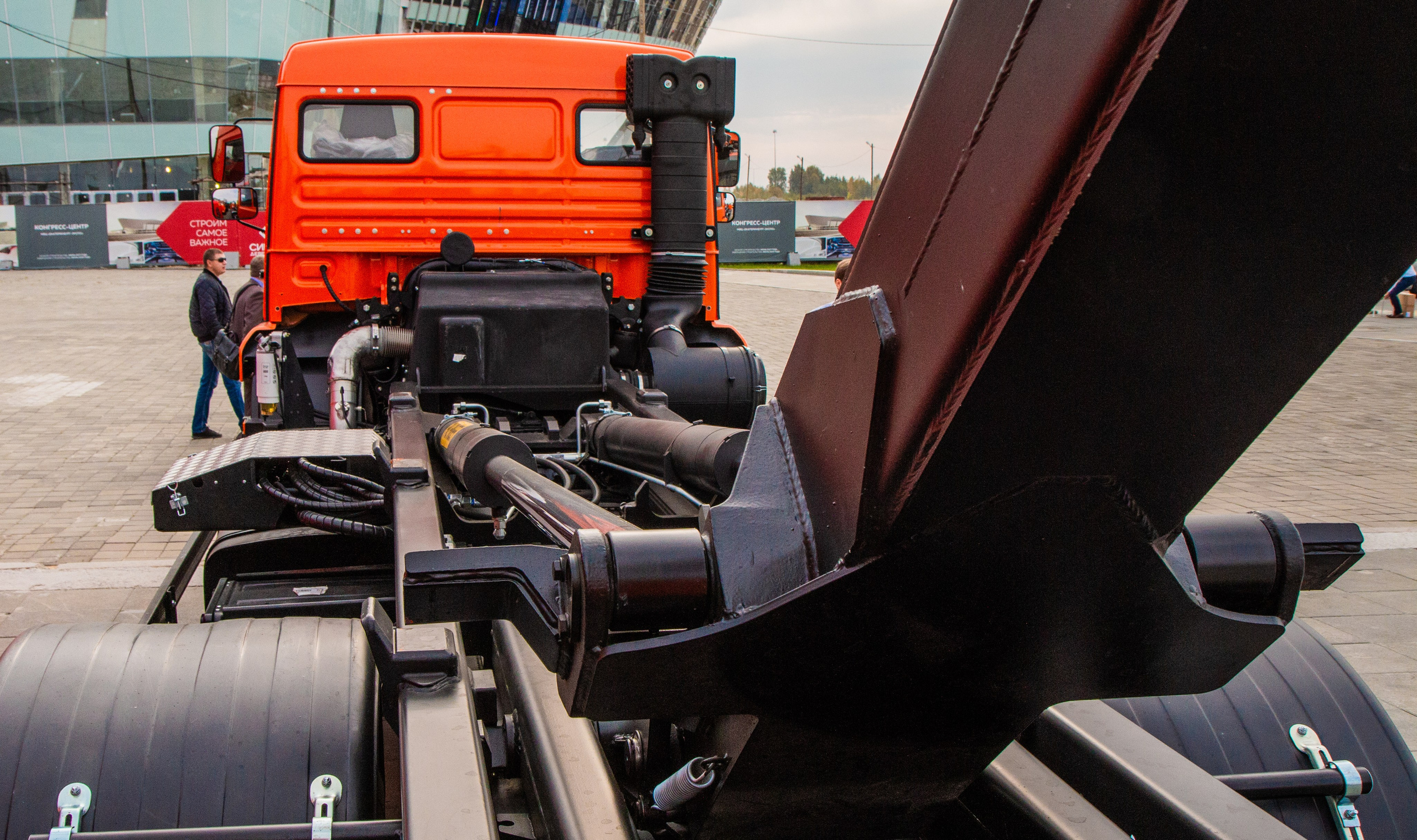 Трейд Актив Ресурс — ломовозы. Предметный и репортажный фотограф Алексей Кротов