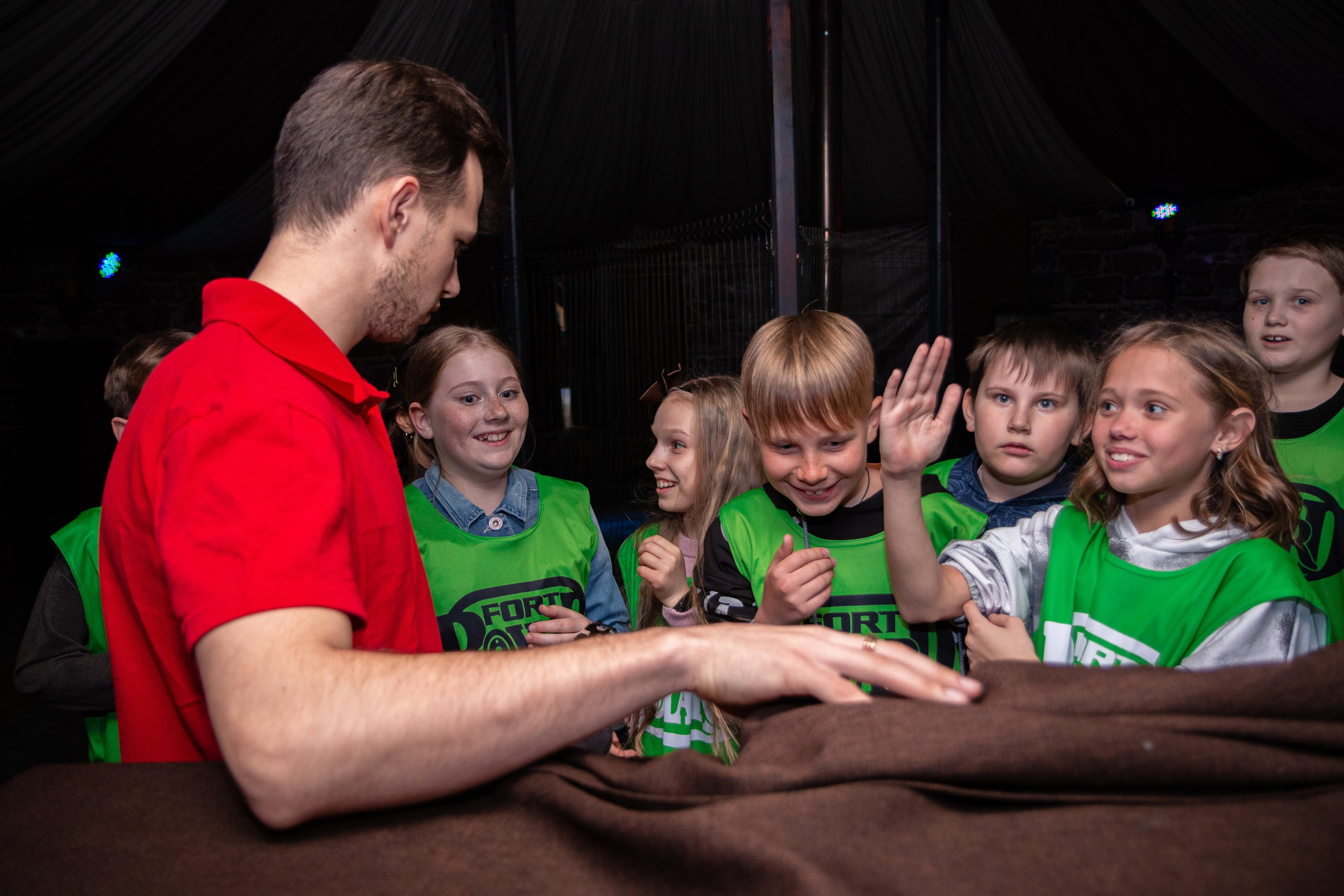 Фотосъёмка квестов и квест-шоу. Предметный и репортажный фотограф Алексей Кротов