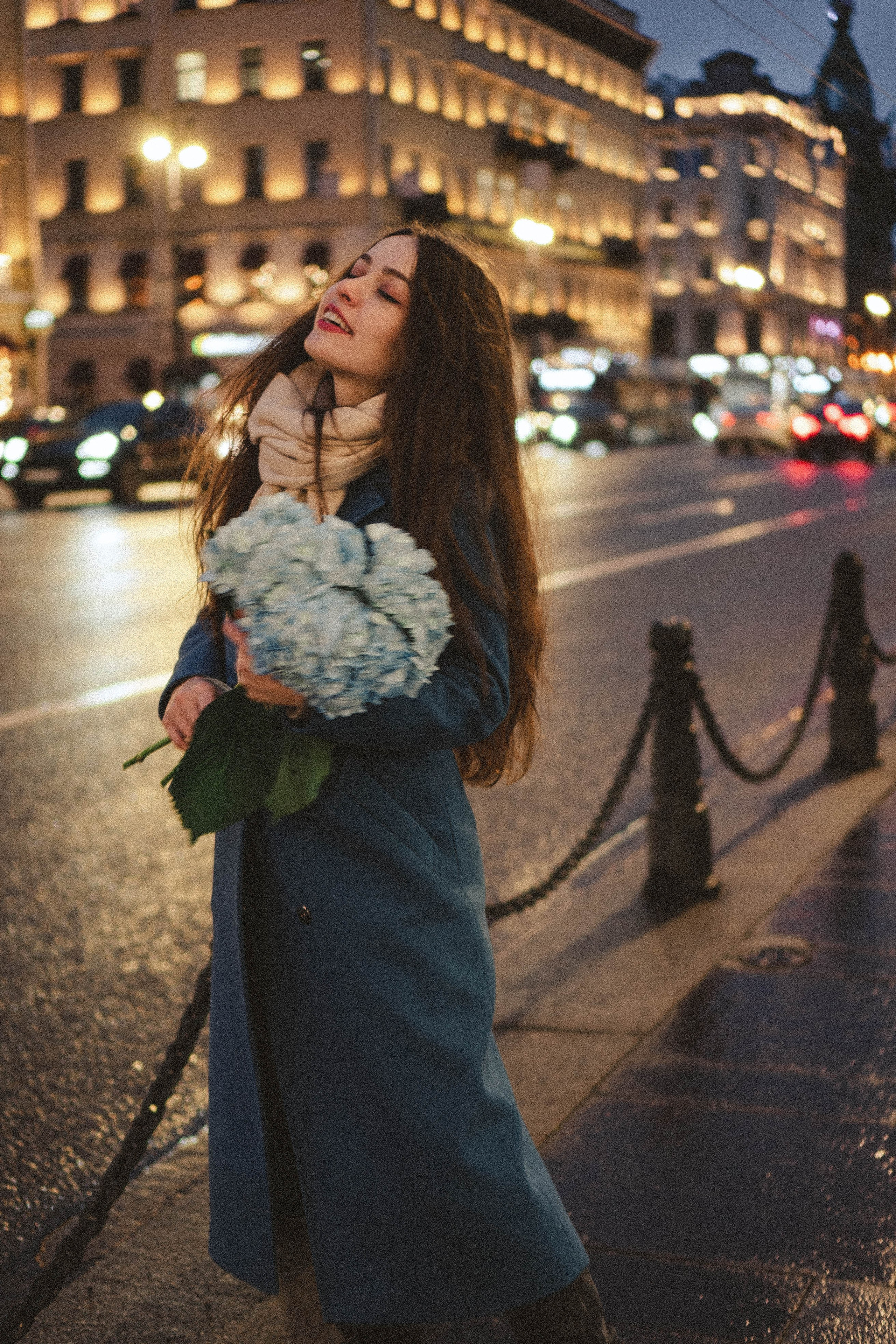 Прогулочная фотосессия по центру. Профессиональный фотограф, Санкт-Петербург — Виктория Богомолова