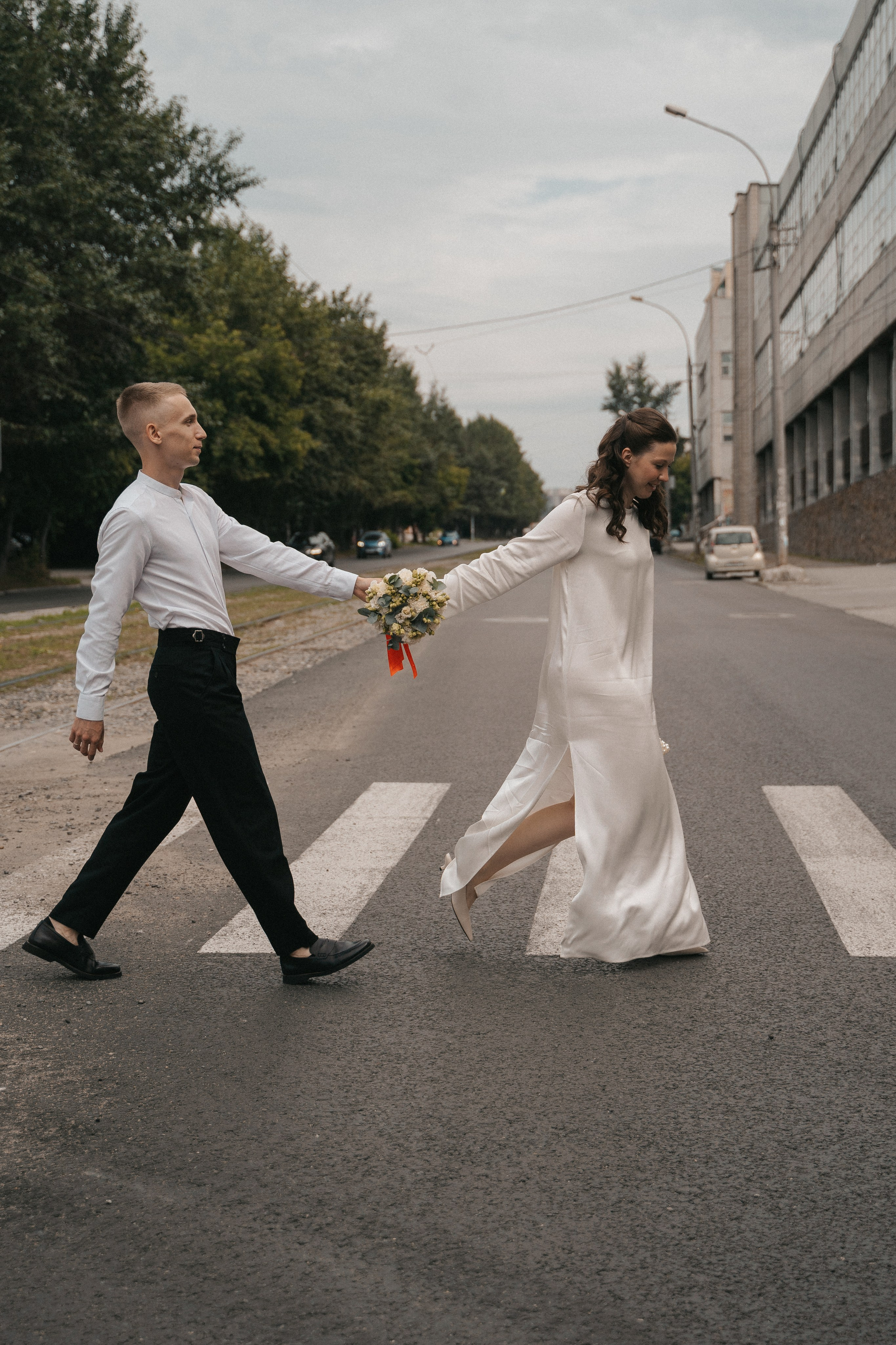 Никита и Аня в городе. Семейный, портретный фотограф Новосибирск. Оля Адова