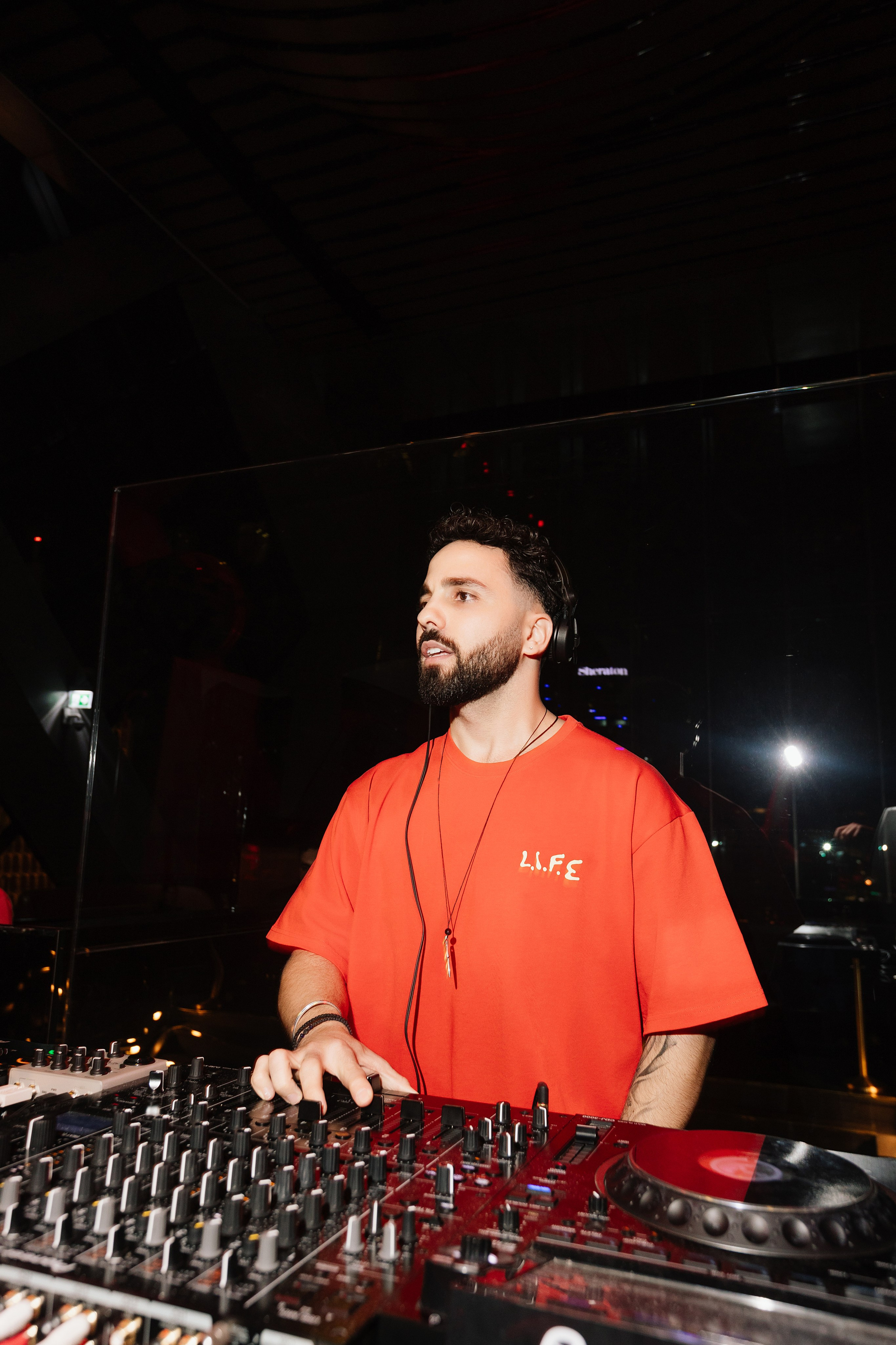 Twilight Party at Sphere Dubai — Nightlife Photography. Evgen Yatsenko — Photographer in Dubai