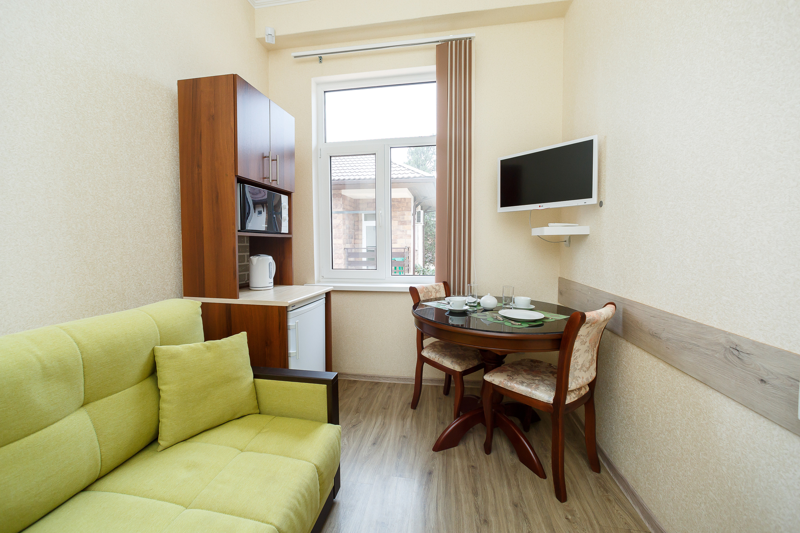 Отель "Саяны". Репортажный и семейный фотограф видеограф в Москве