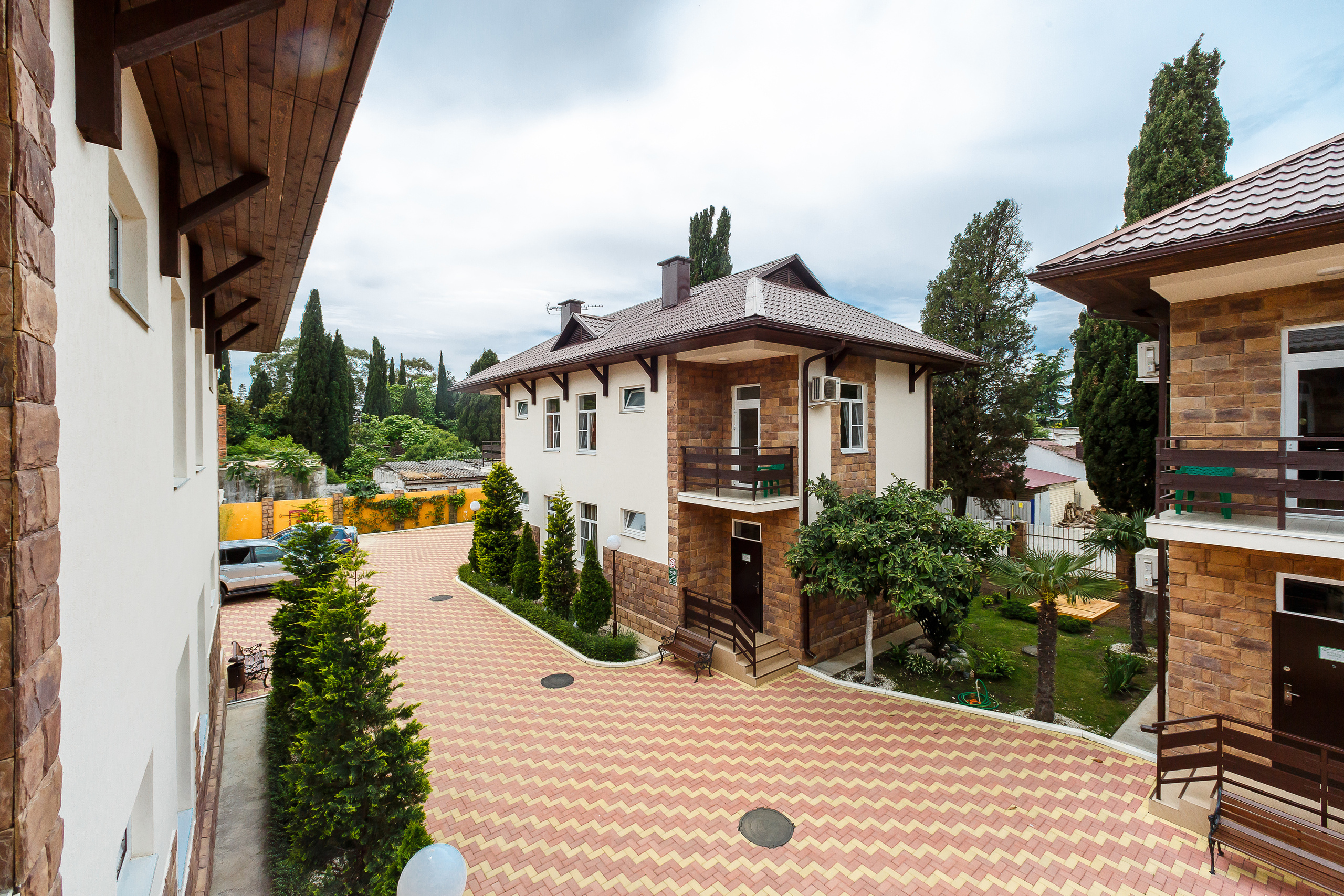 Отель "Саяны". Репортажный и семейный фотограф видеограф в Москве