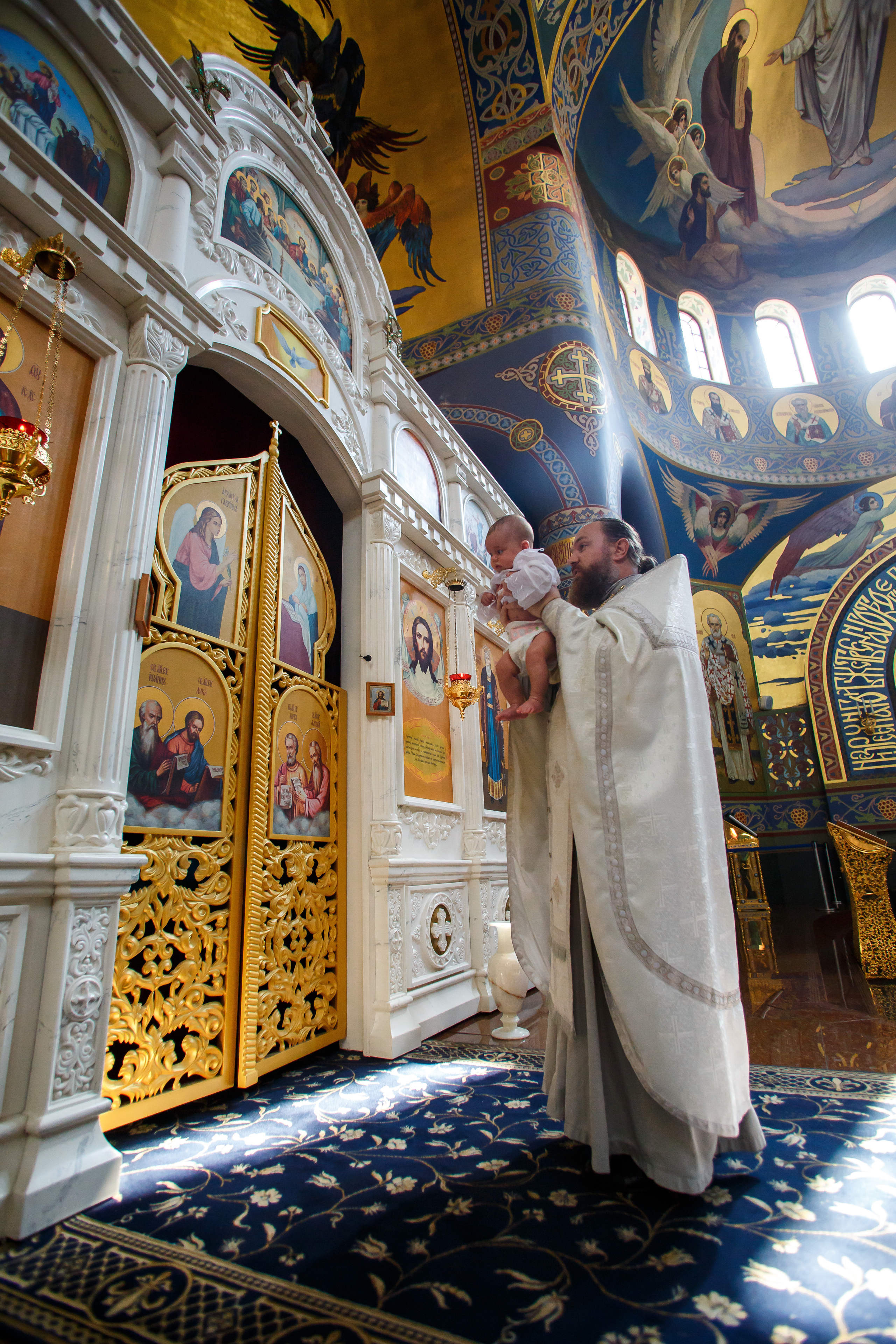 Крещение. Репортажный и семейный фотограф видеограф в Москве