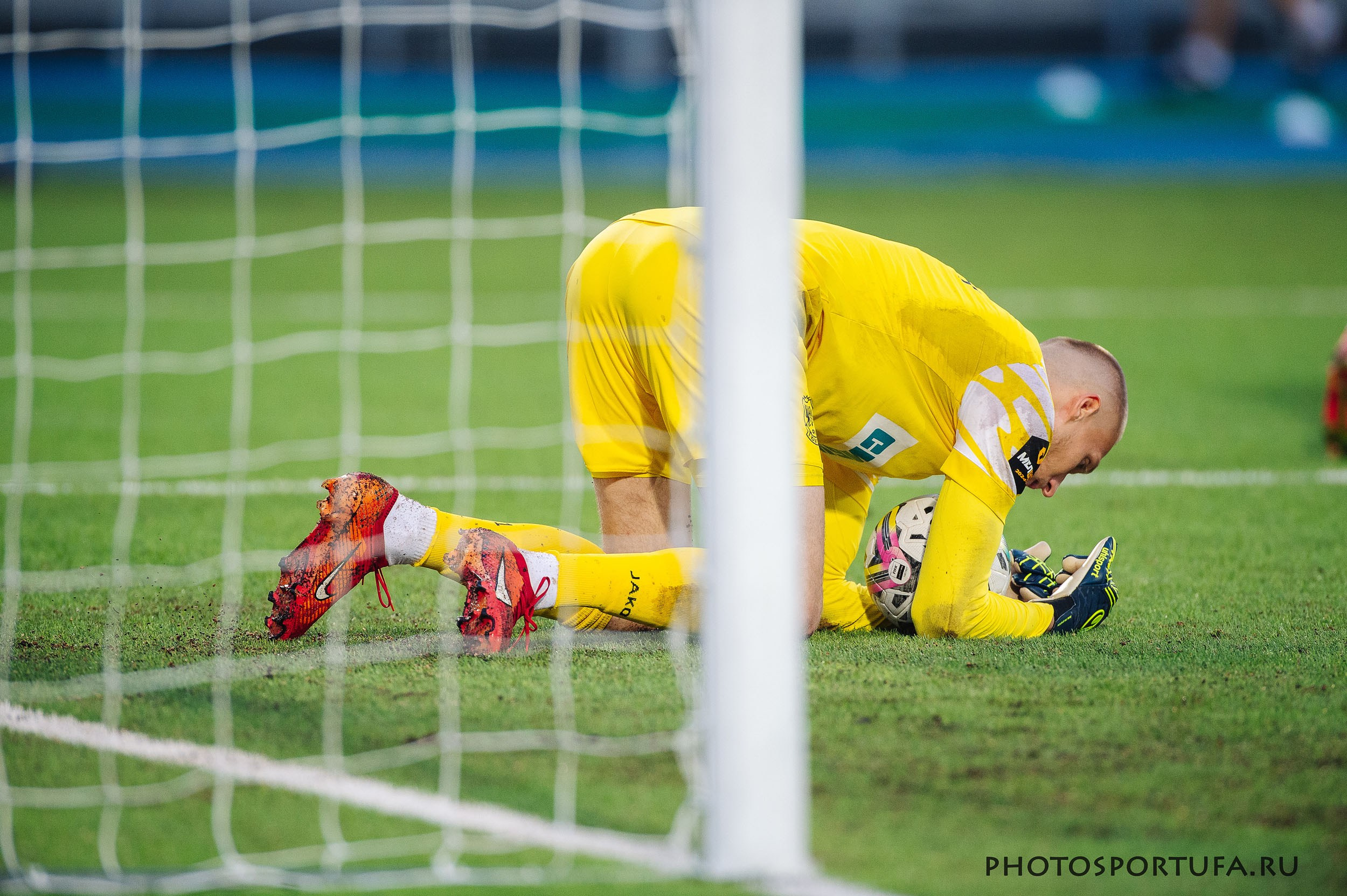 Россия — МЕЛБЕТ — Первая Лига. 4 -й тур «ФК УФА» — ФК «Тюмень». Спортивный фотограф в Уфе Евгений Буров