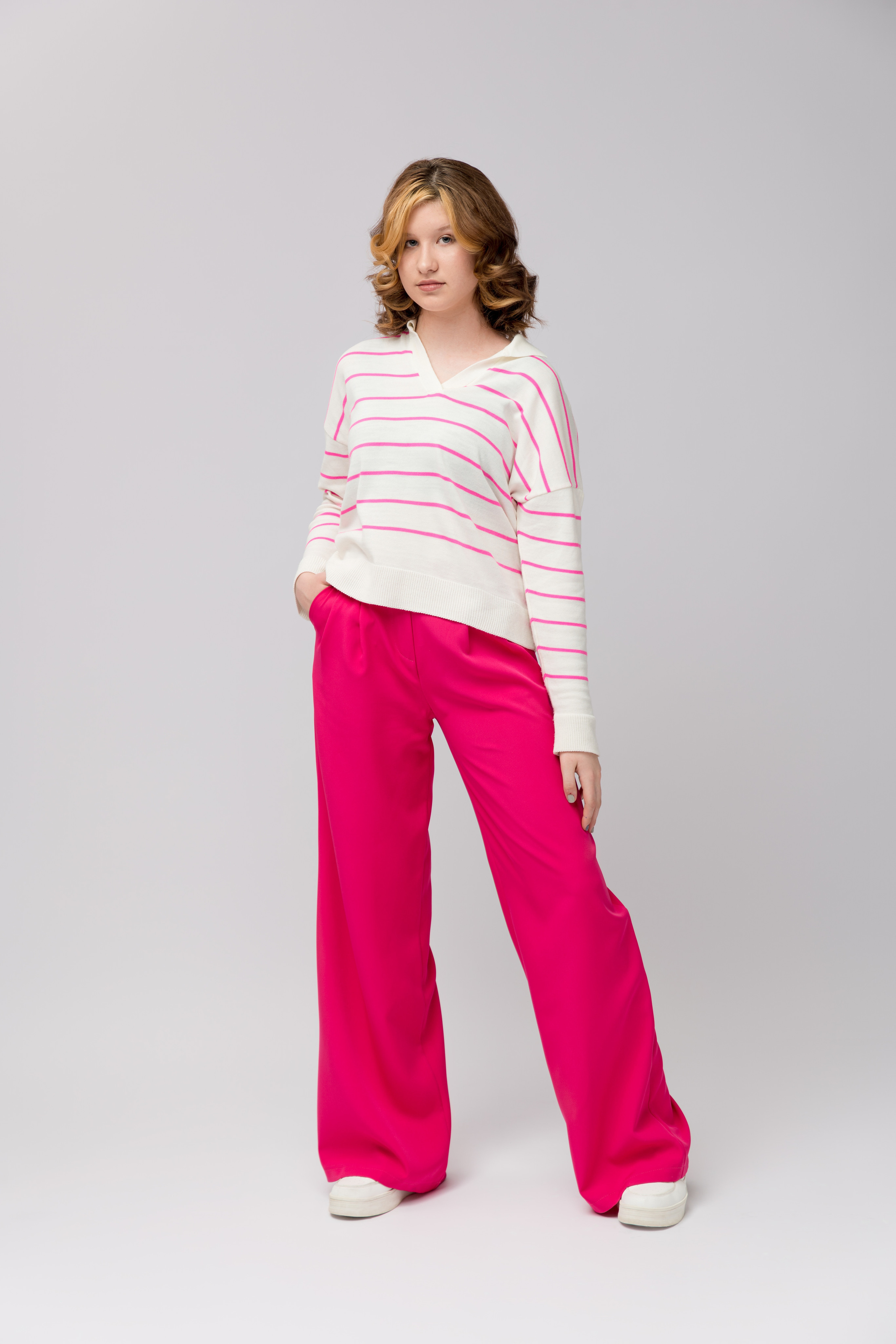 Съемка взрослой одежды на модели сайтов, маркетплейсов, WB, Ozon, Яндекс Маркет и др. Студия коммерческой съемки ХВОЯ