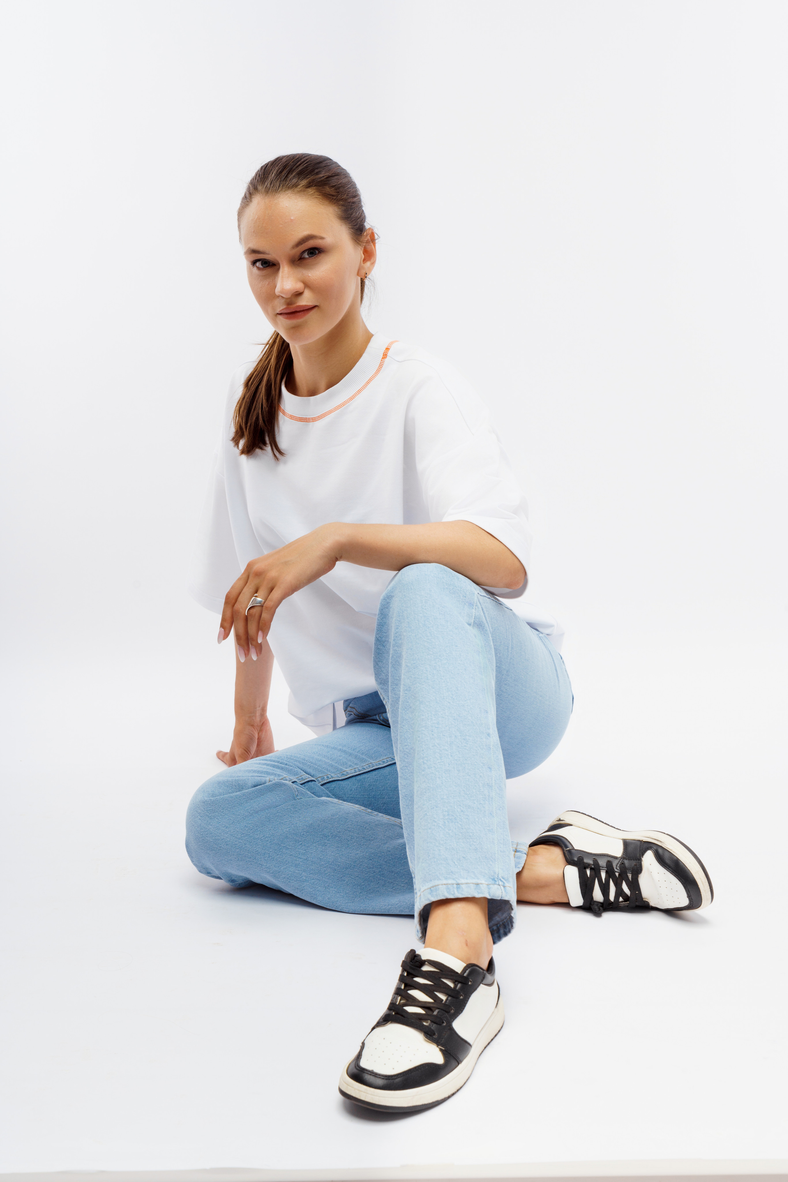 Съемка взрослой одежды на модели сайтов, маркетплейсов, WB, Ozon, Яндекс Маркет и др. Студия коммерческой съемки ХВОЯ