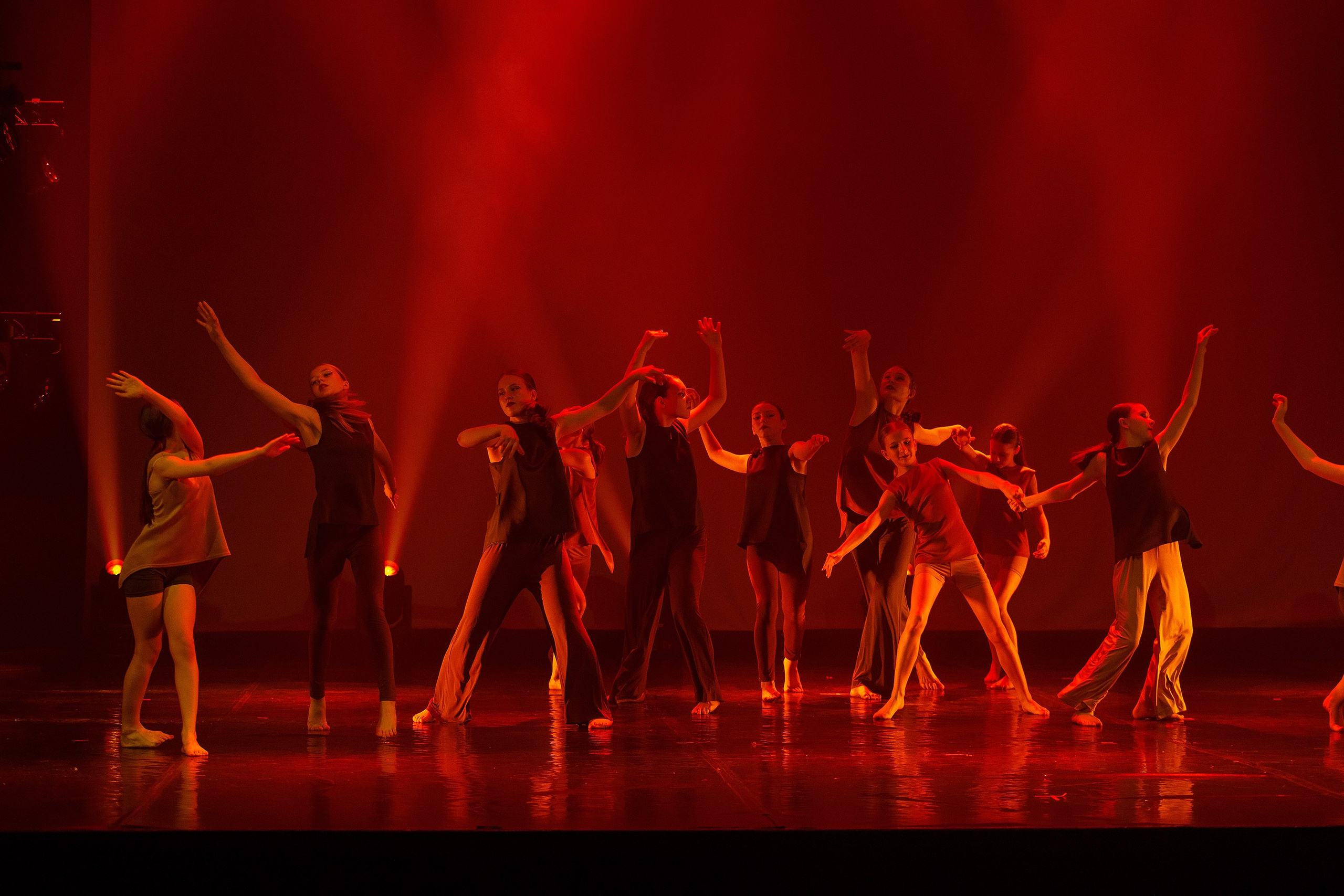 Репортажная фотосъемка отчетного концерта. Профессиональный фотограф в Новосибирске