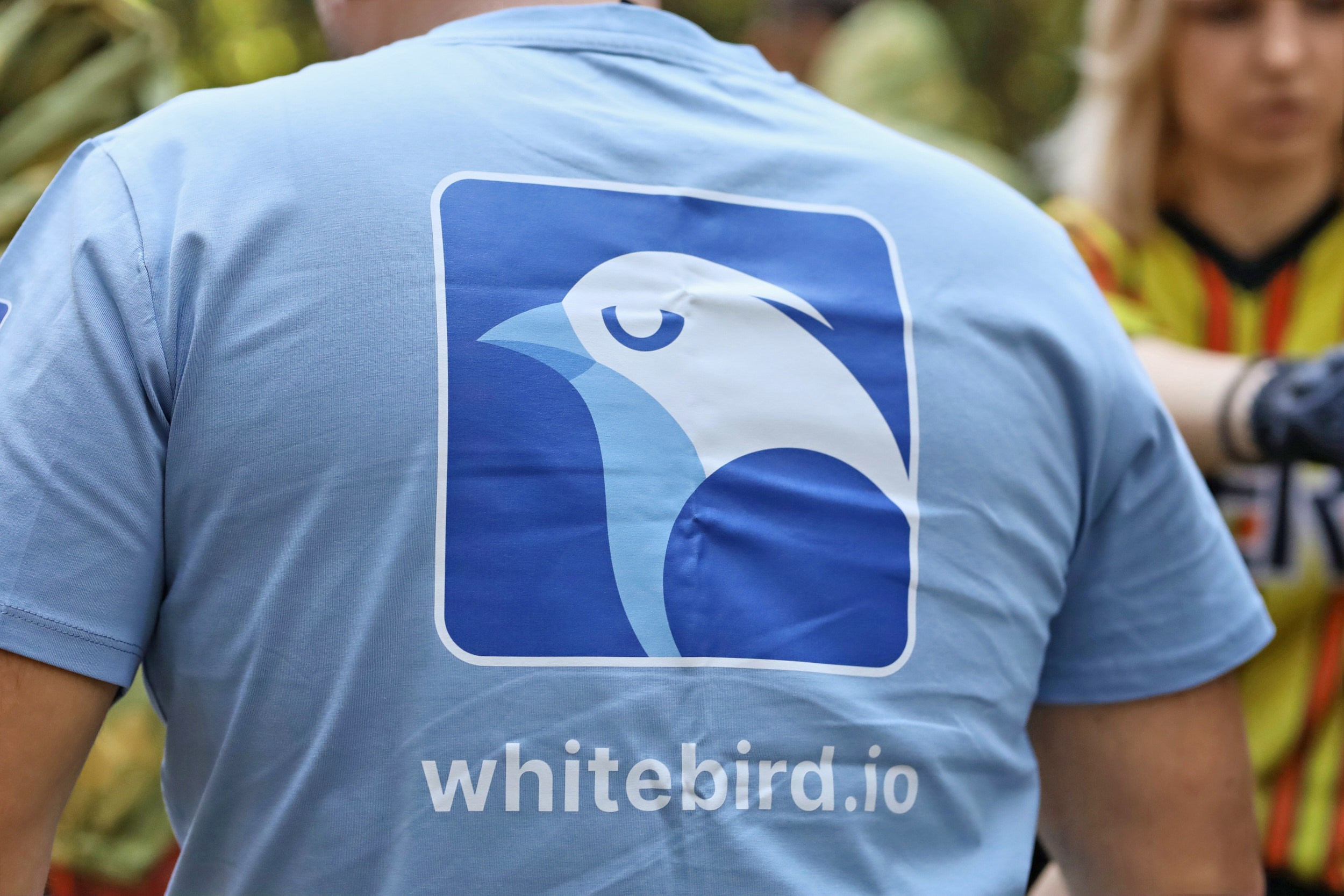 Whitebird — белорусская компания с легальной крипто-лицензией. Репортажный фотограф в Минске. Алексей Матюшков