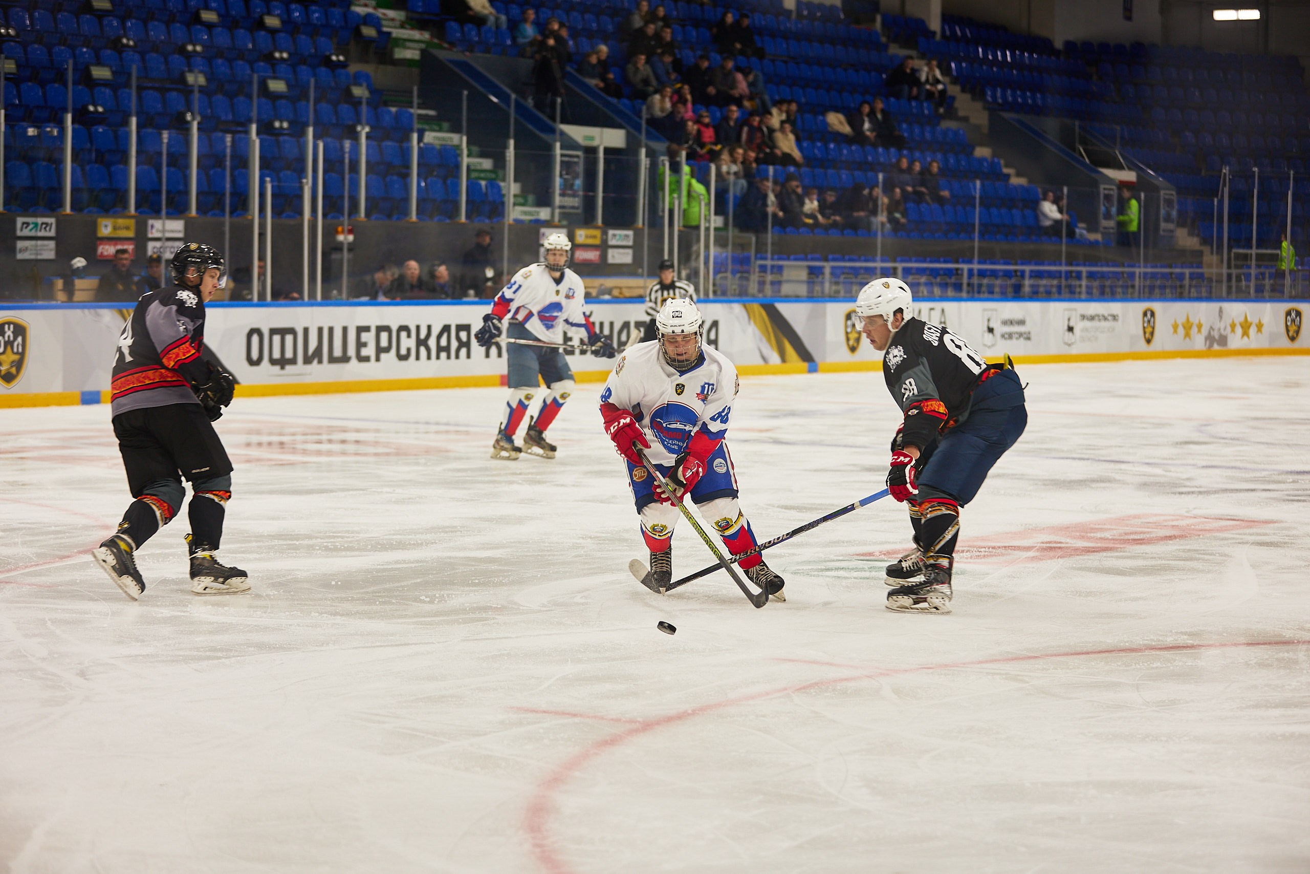 Репортаж. Офицерская хоккейная лига 2025 год. Спортивный фотограф Некрасов Денис