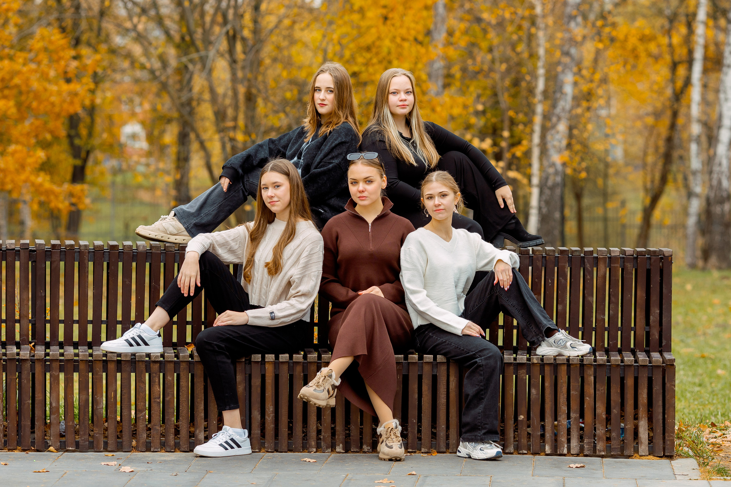 СТАРШАЯ ШКОЛА. Фотокомпания «Алые паруса» выпускные альбомы Москва и МО