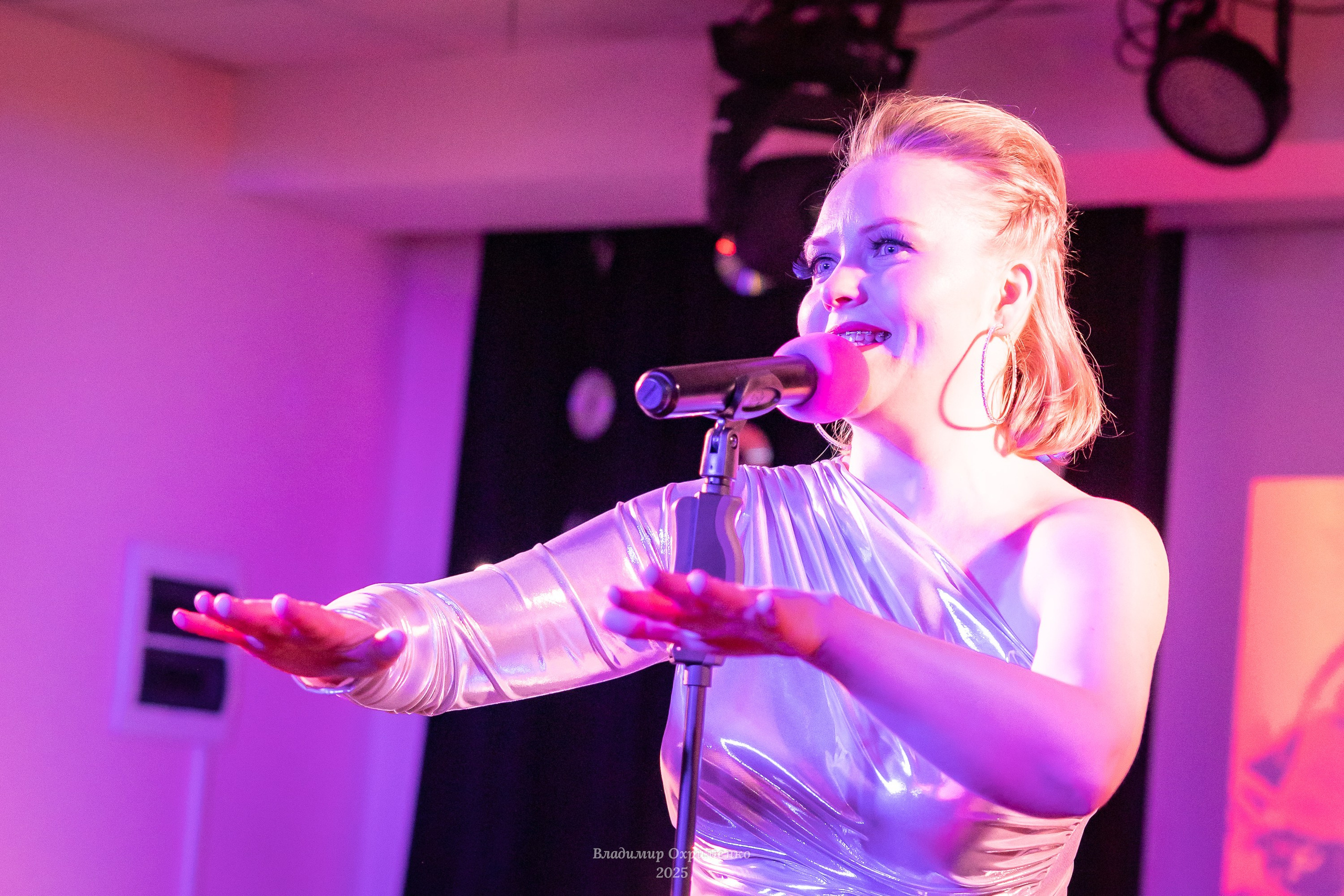 Концерт вокального коллектива Bella Mamma «Мы из 90-х». Фотограф Владимир Охрименко