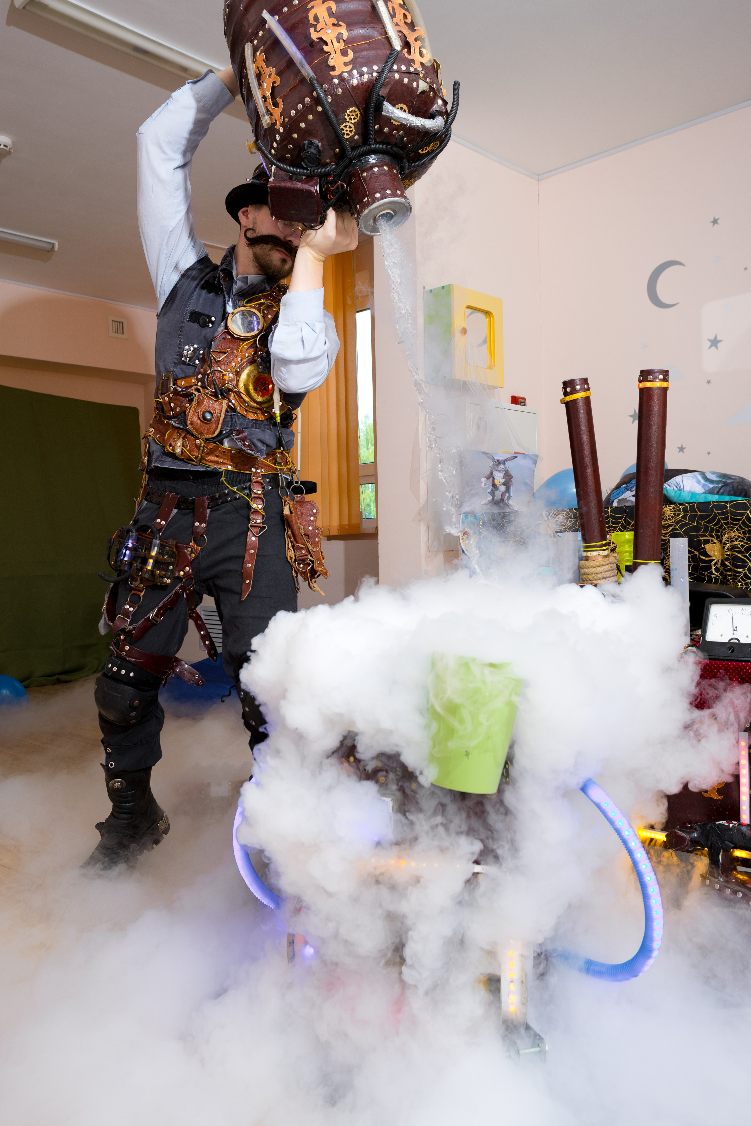 В садике. Photomantis