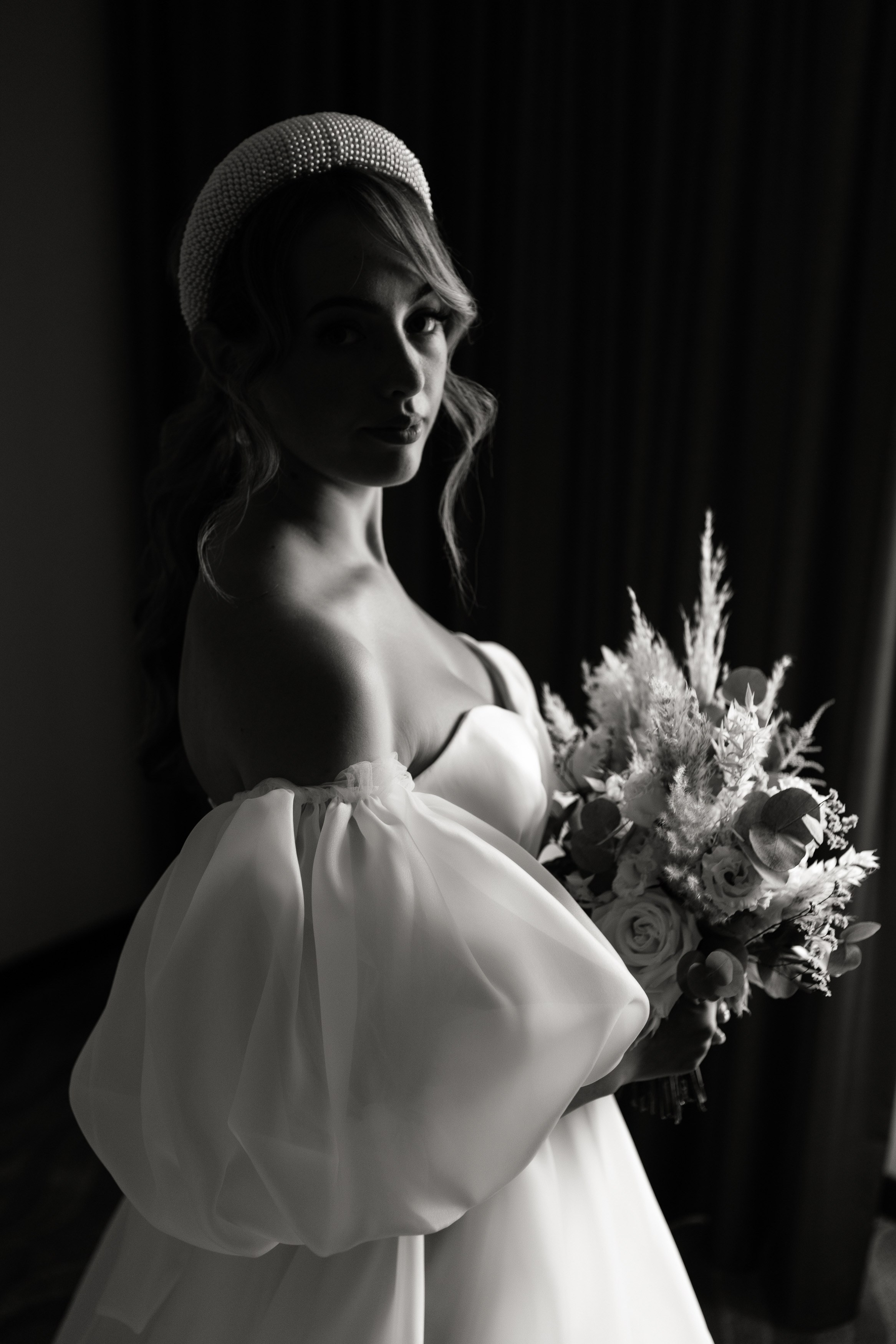 Свадебный фотограф Уфа — Руслан ГабдлисламовЖивые эмоции, красивые кадры, воспоминания на всю жизнь.Работаю по всей Республике Башкортоста. Свадебный фотограф Уфа Руслан Габдлисламов