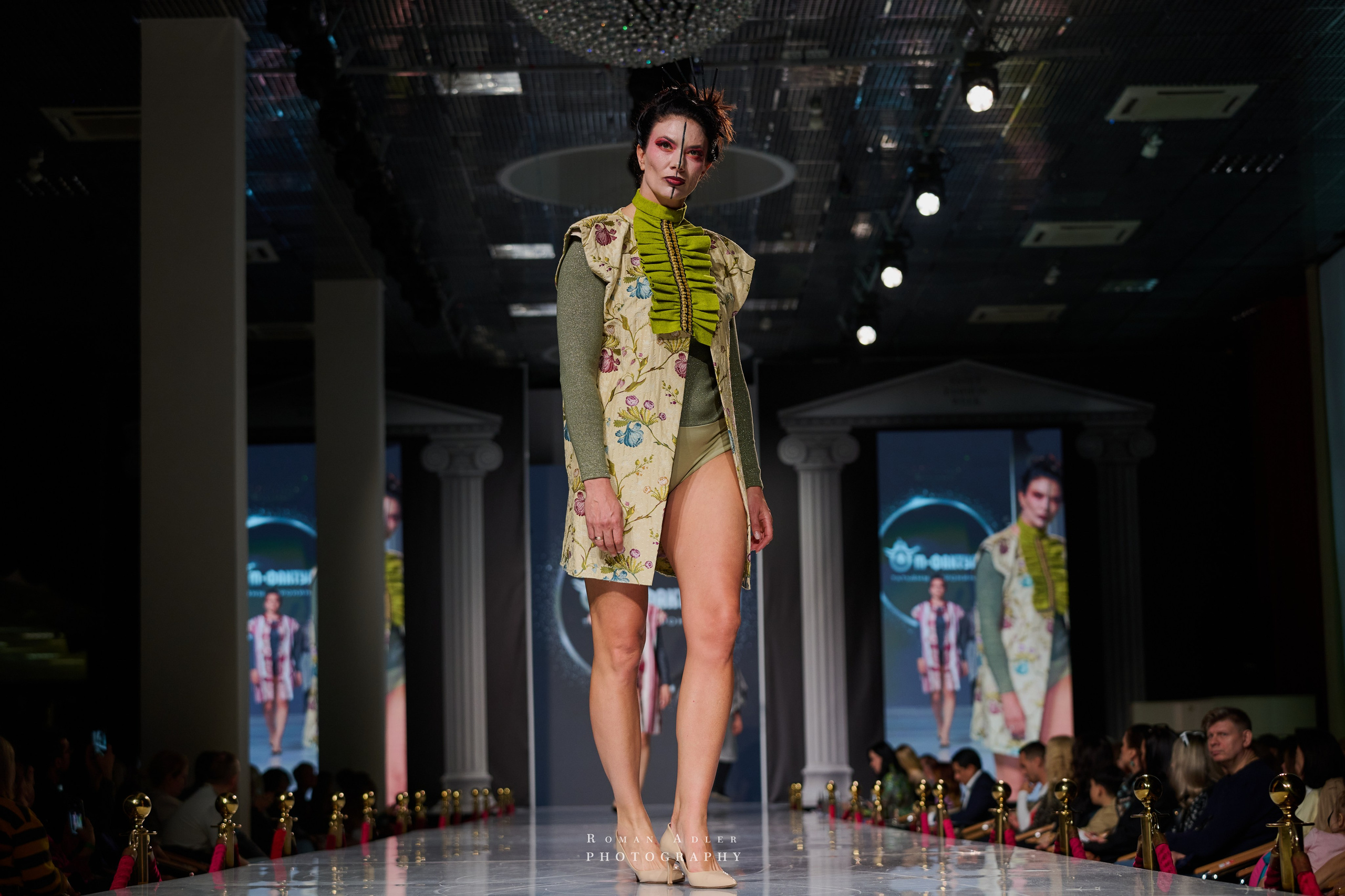 ESTET FASHION WEEK ВЕСНА — 2025. Фотограф Роман Адлер