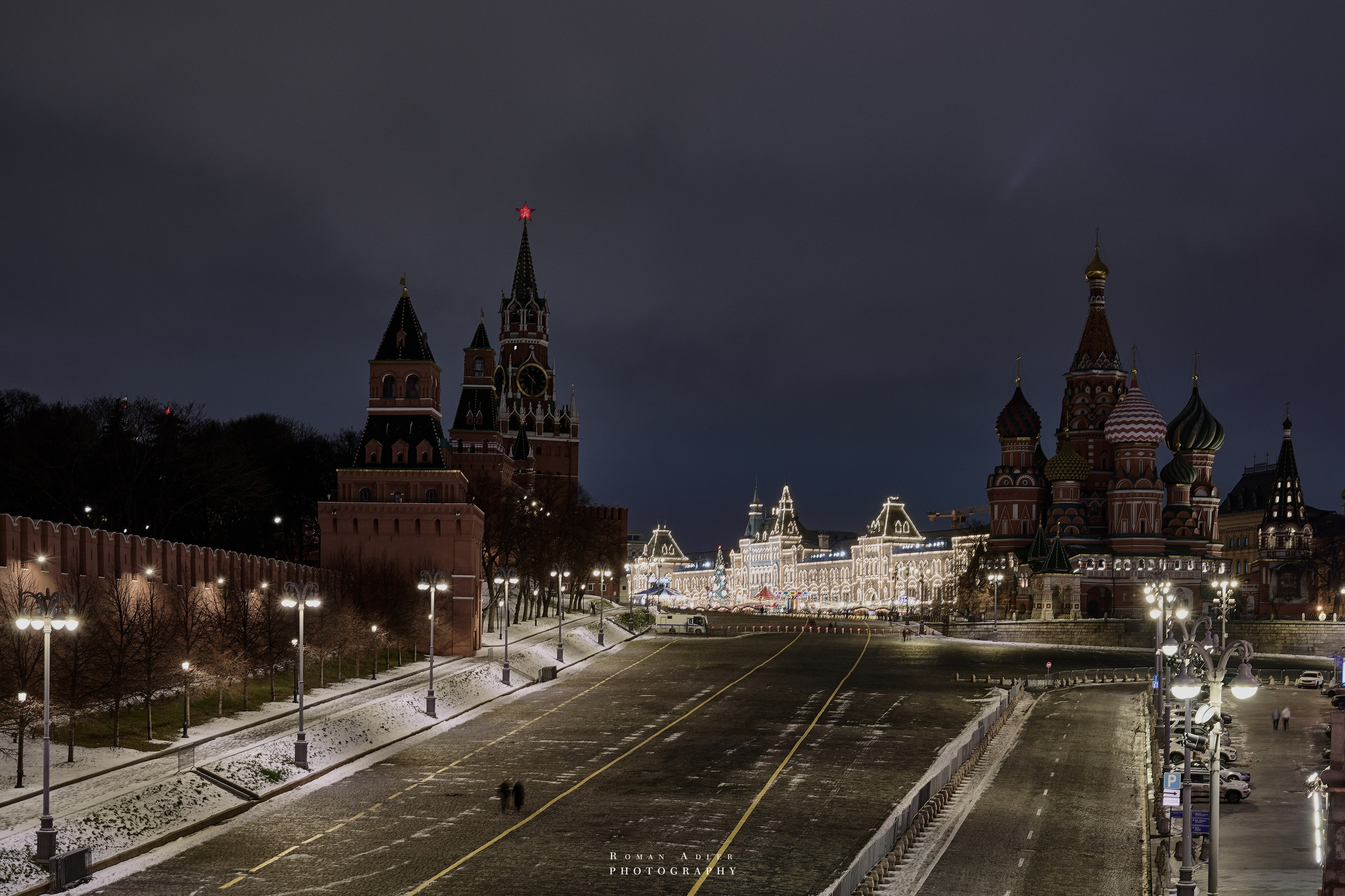 Новогодняя ночная Москва 2025. Фотограф Роман Адлер