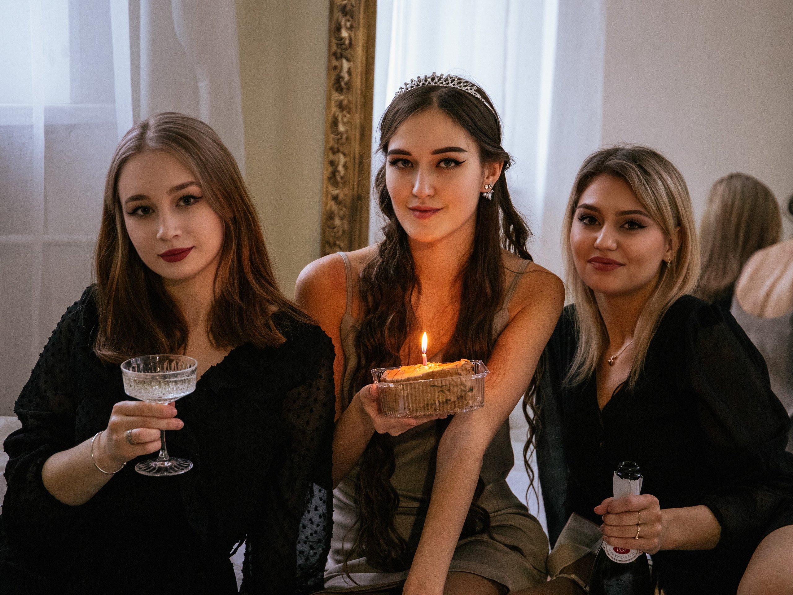 Девичник в фотостудии. Свадебный и семейный фотограф в Москве Мила Широких