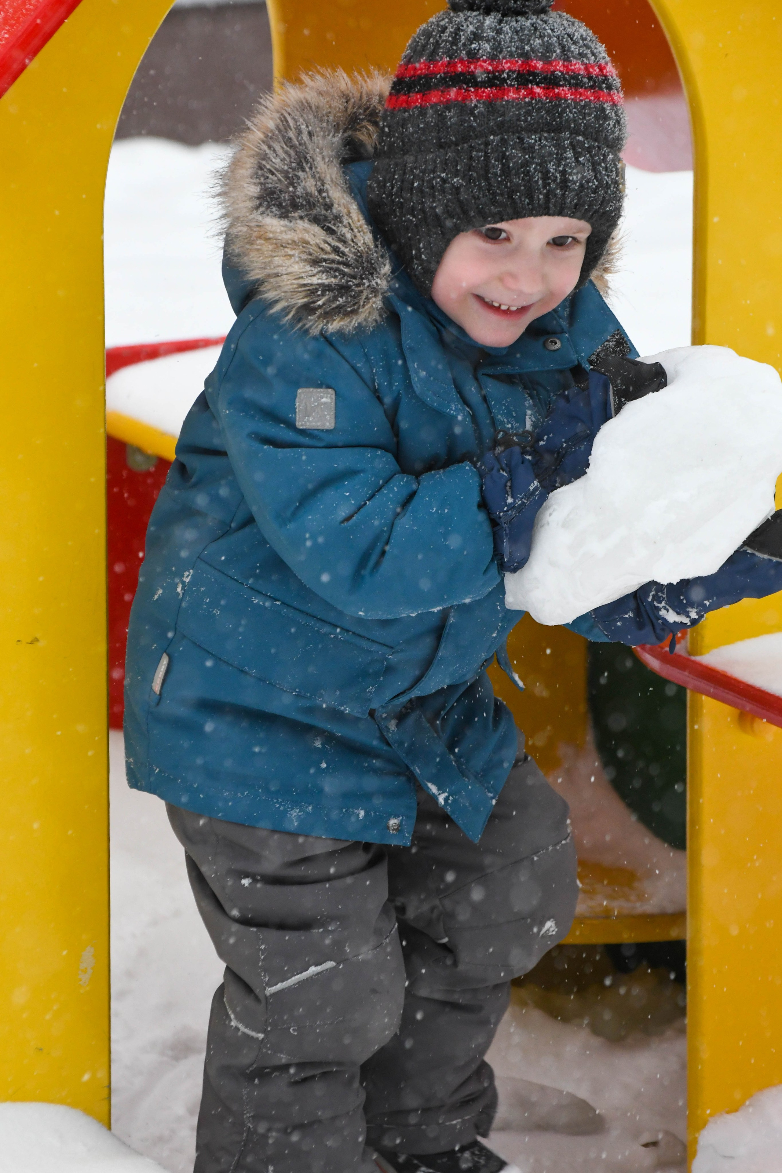 2024 г 2 февраля. Прогулка. Гоголя. Репортажный и детский фотограф в Новосибирске