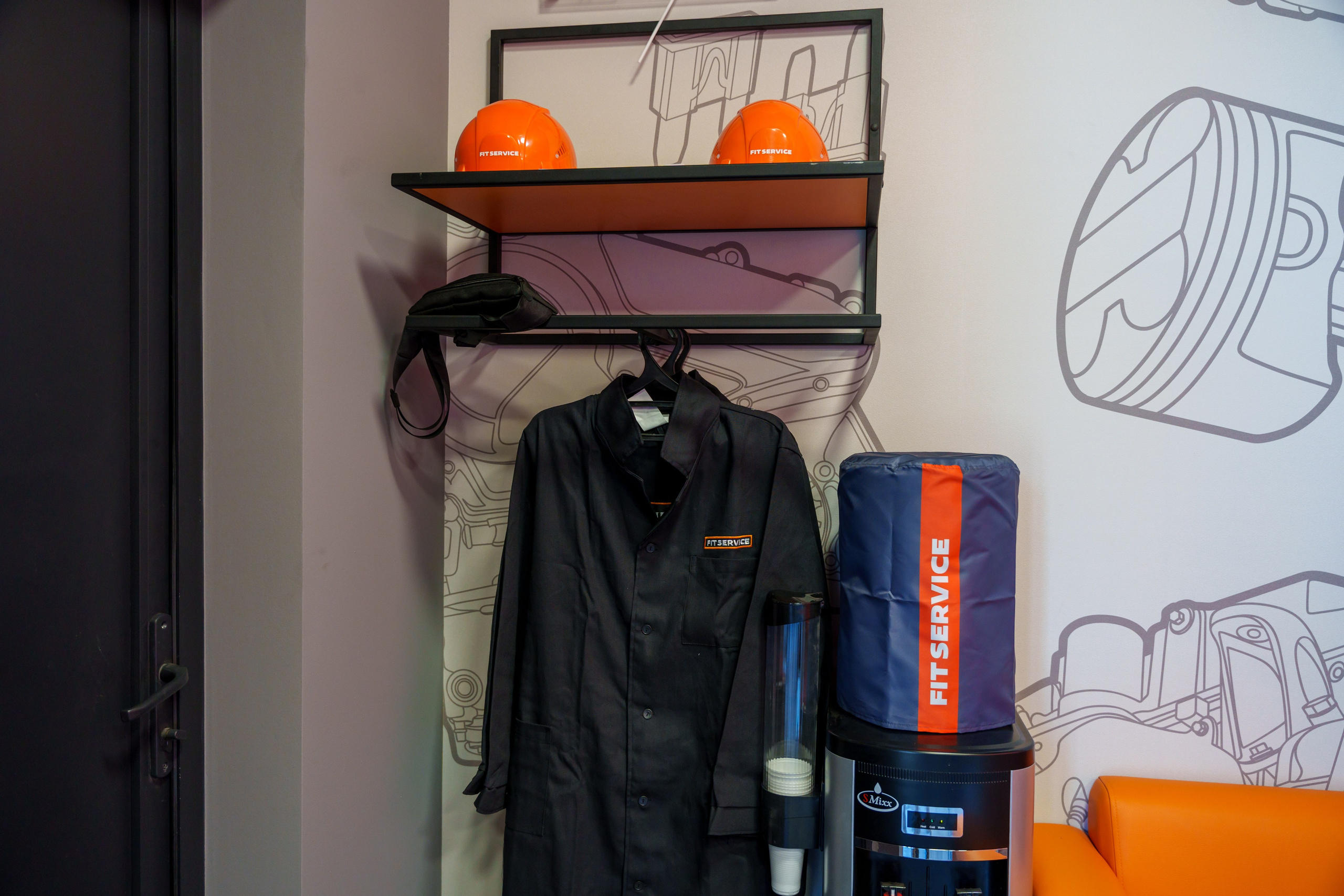 Интерьерная фотосъемка автосервиса Fit Service в Краснодаре — Профессиональная фотосъемка интерьера техцентра в Краснодаресеть СТО. Шедевры для Вас! Фотограф и Видеограф в Краснодаре Пахиев Руслан