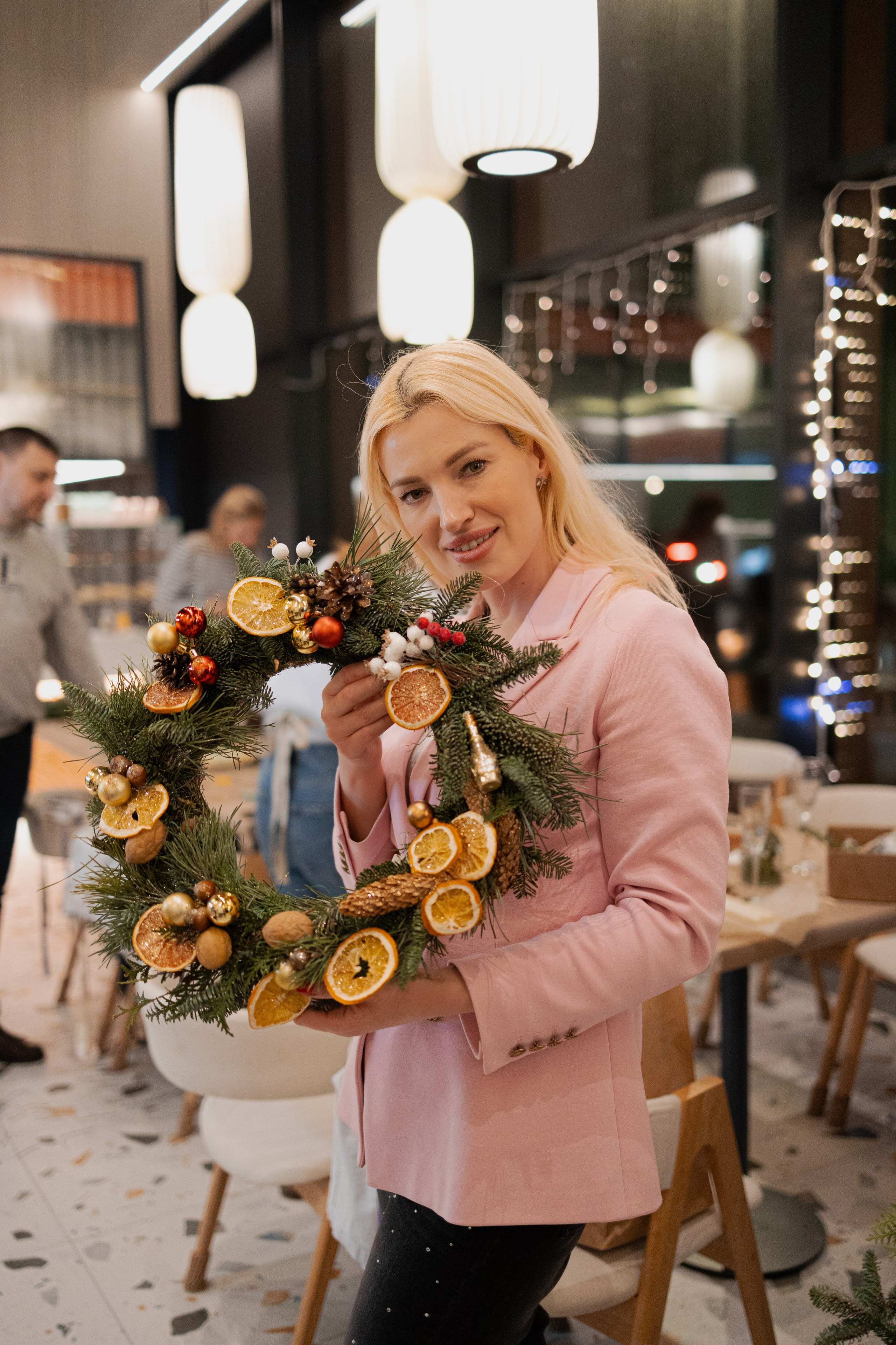 Мк свечи и венок (новогодний корпоратив). Анастасия Ракчеева Художник