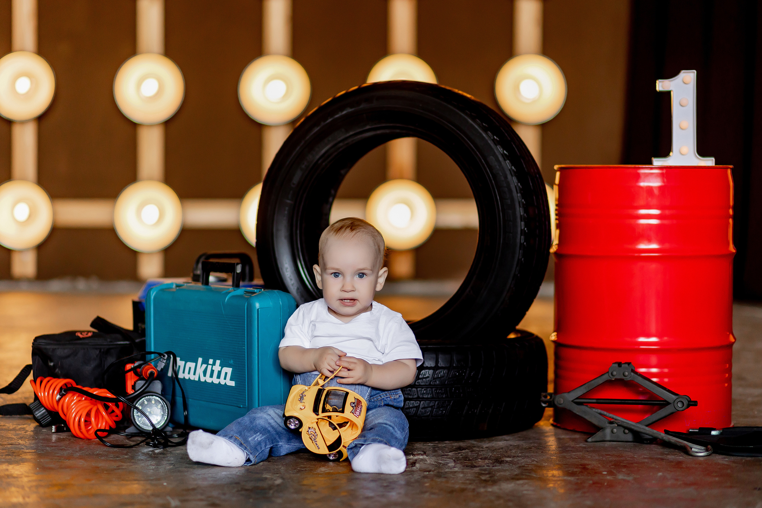 Мирон. Детский и семейный фотограф город Артём Елена Пушкина, Приморский край