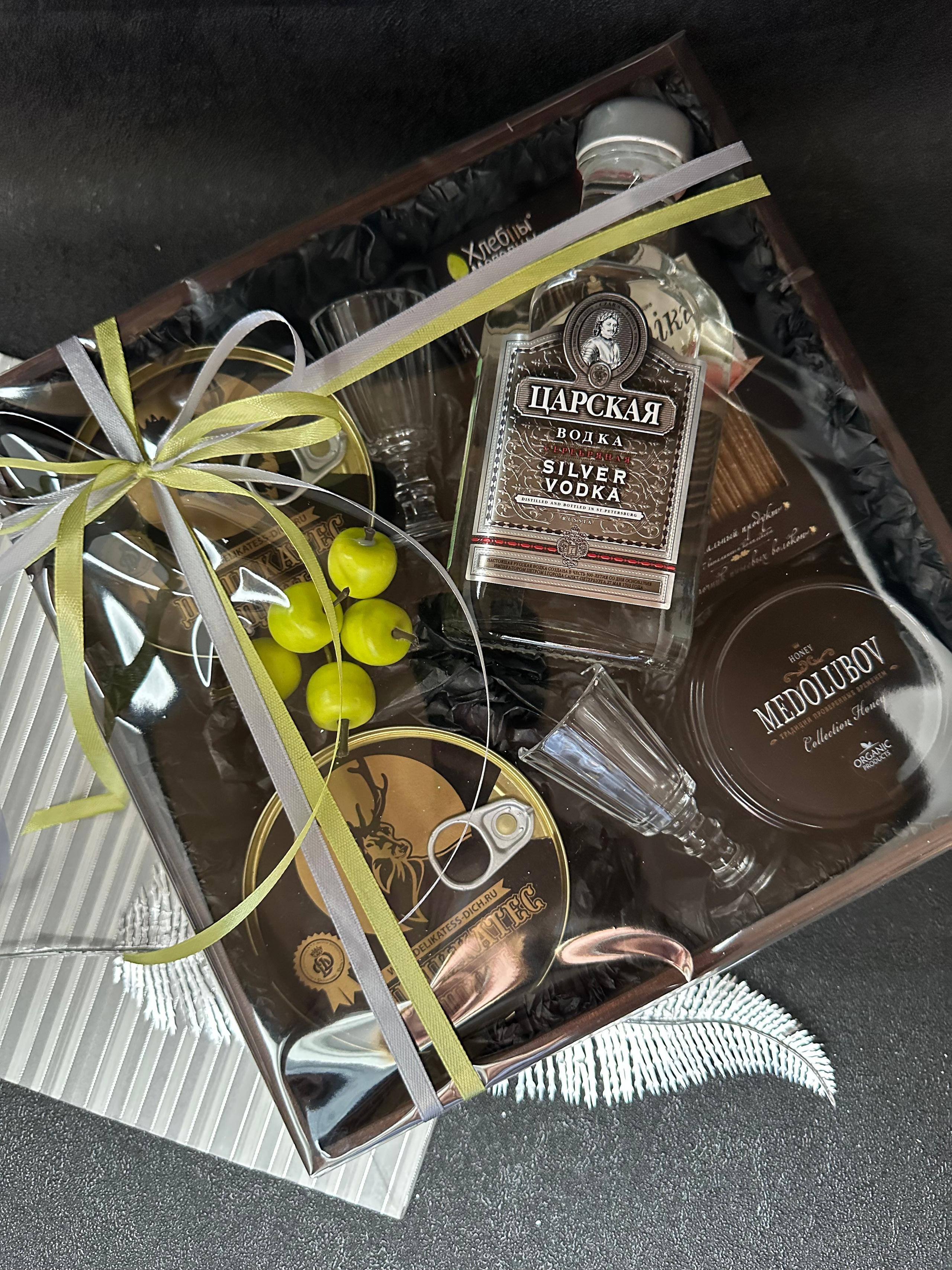 «Царское серебро». Студия подарочных наборов «Владия»