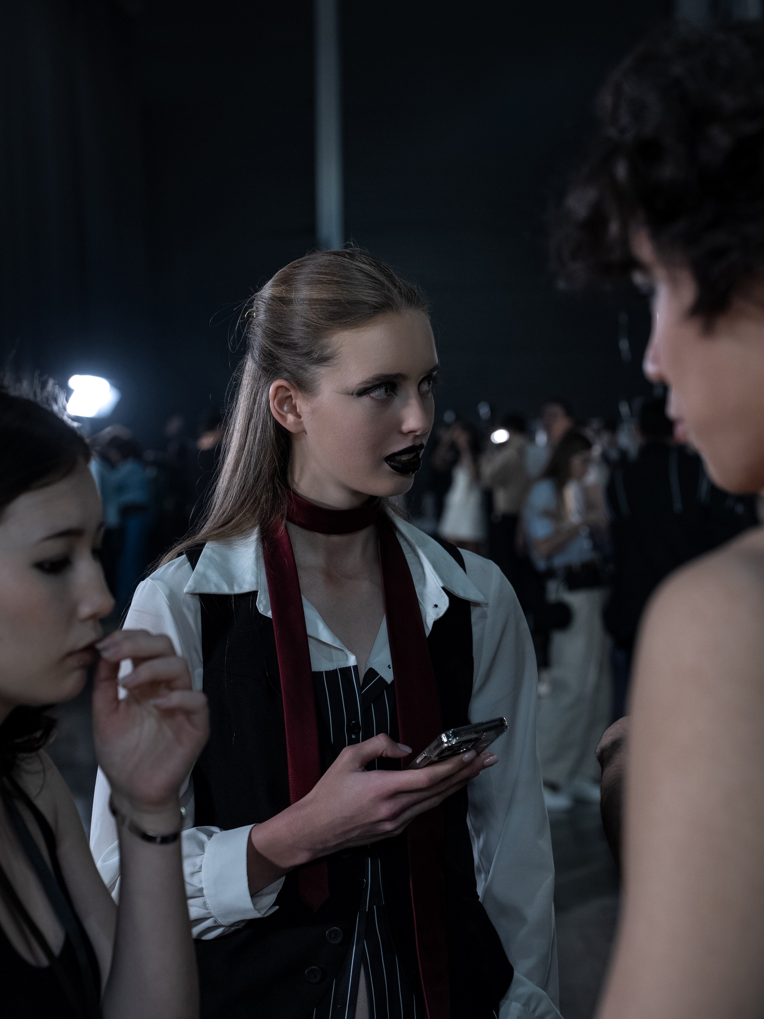 Visa Fashion Week Almaty Pre-Fall 2026 April Backstage Day 2. Сайт Алматинского НЮ АРТ, будуар и фэшн фотографа Дениса Карпенко