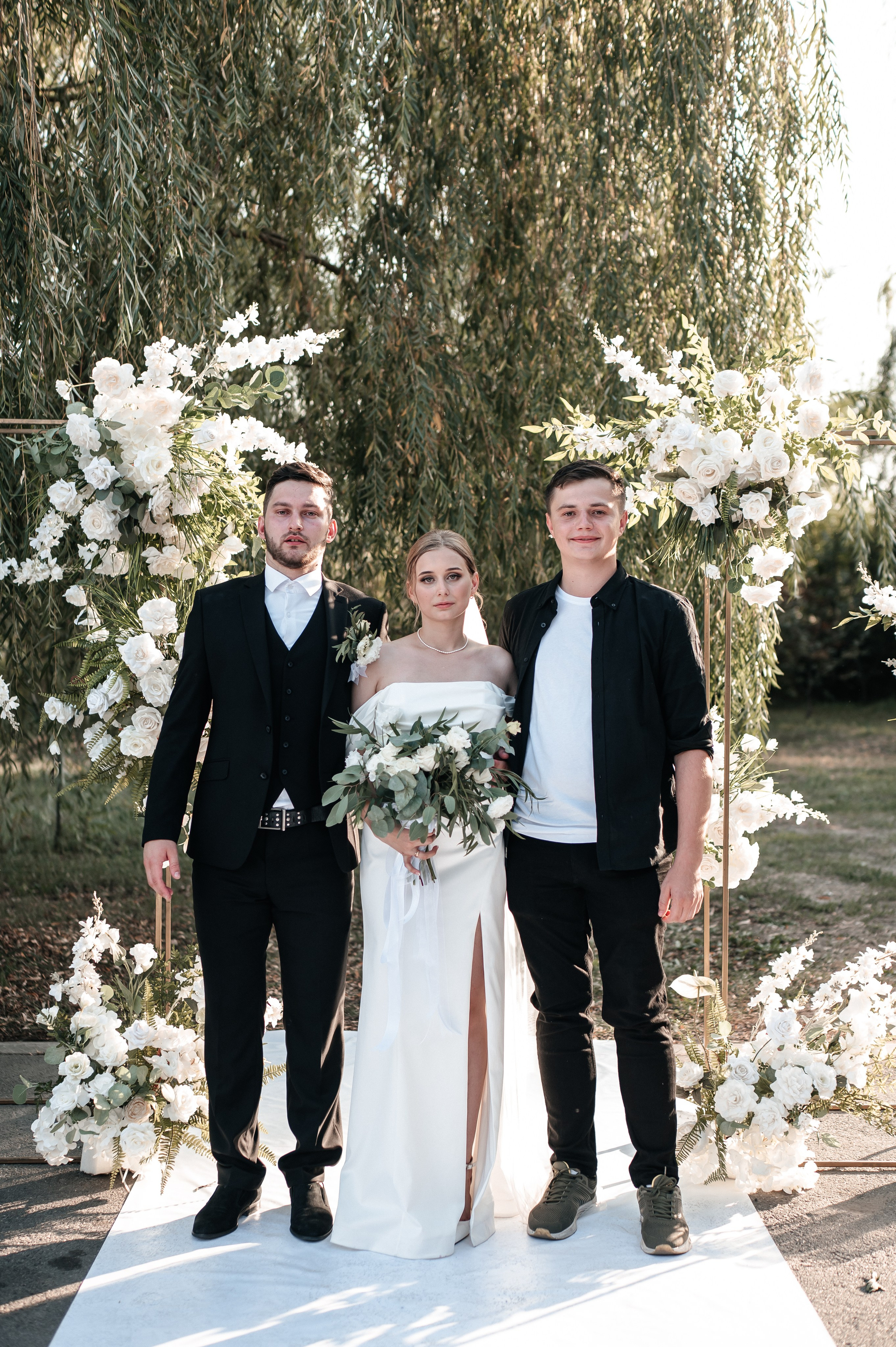 Даниил и Валерия. Черная утка. Полный день. Фотограф Екатерина Бочарникова