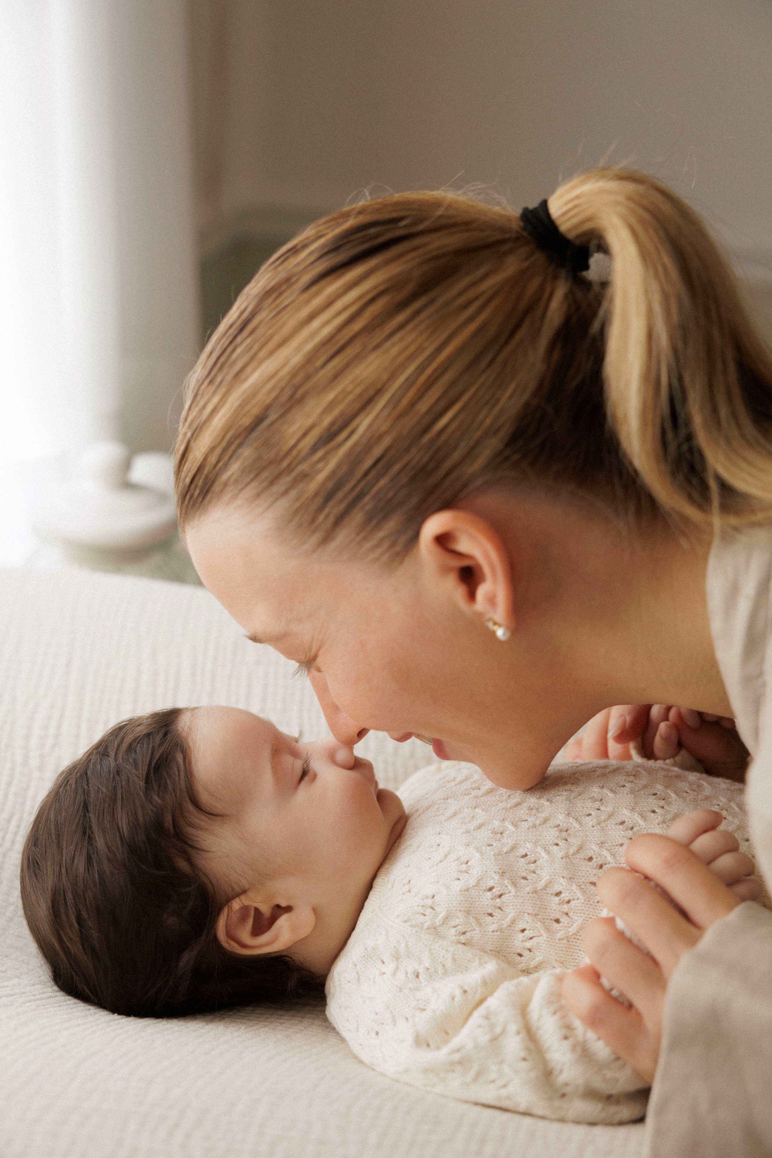 New born family photoshoot at home. Wedding and family photographer