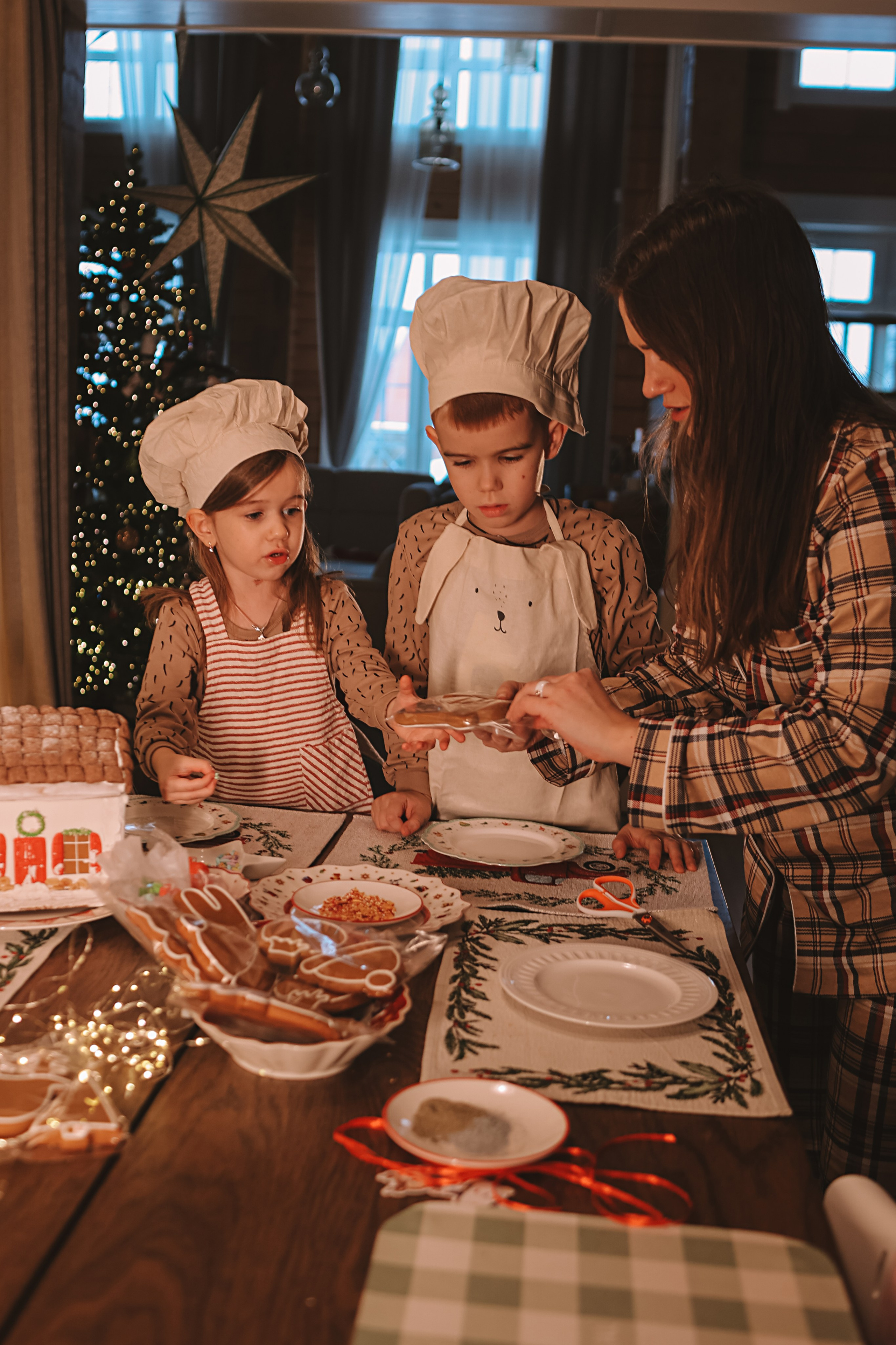 Новогодние традиции. Семейный фотограф Тюмень, фотограф на роды Салмина Мария