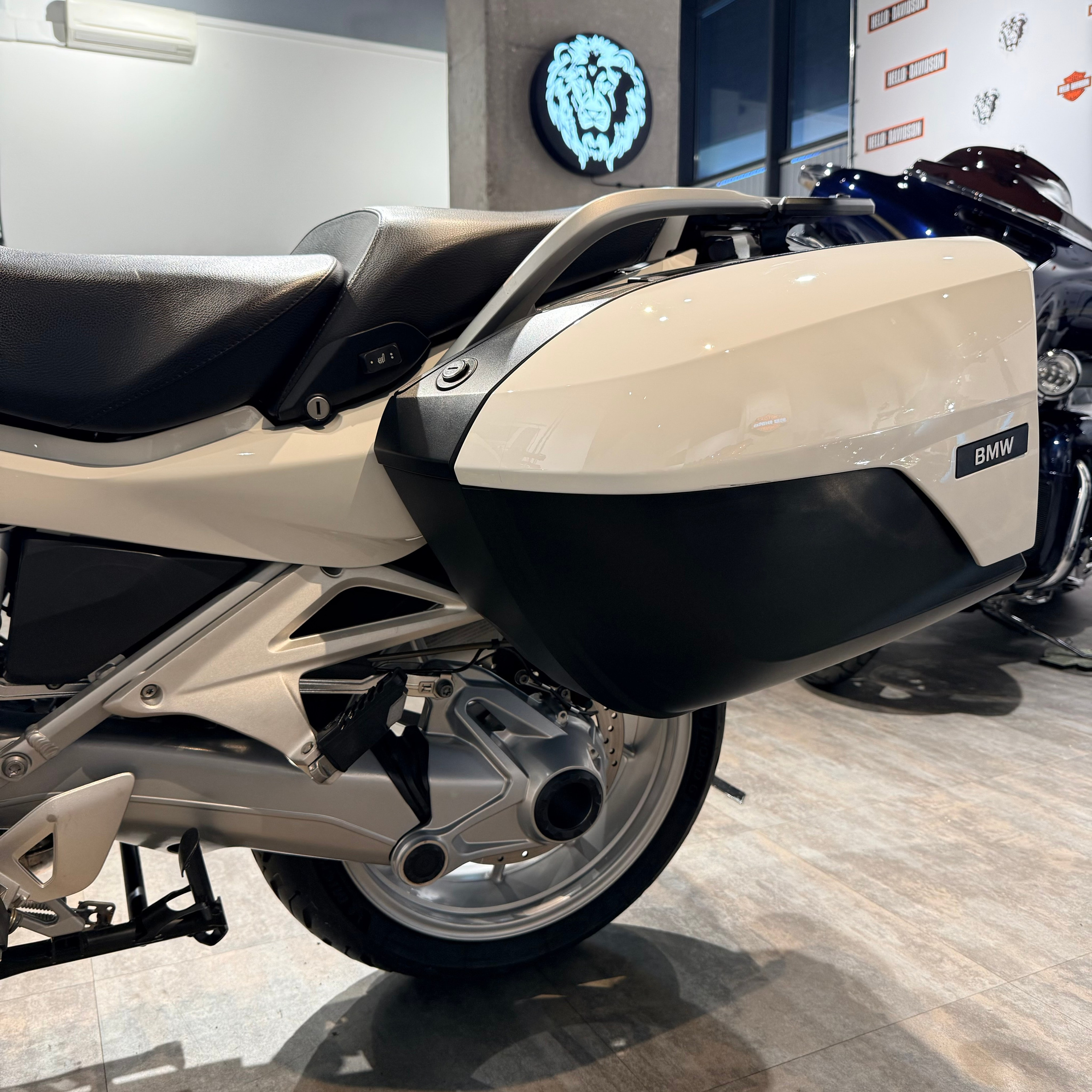 2015 BMW R1200RT Alpine White (VIN WB10*5141). Hello Davidson, Москва. Только хорошие мотоциклы…
