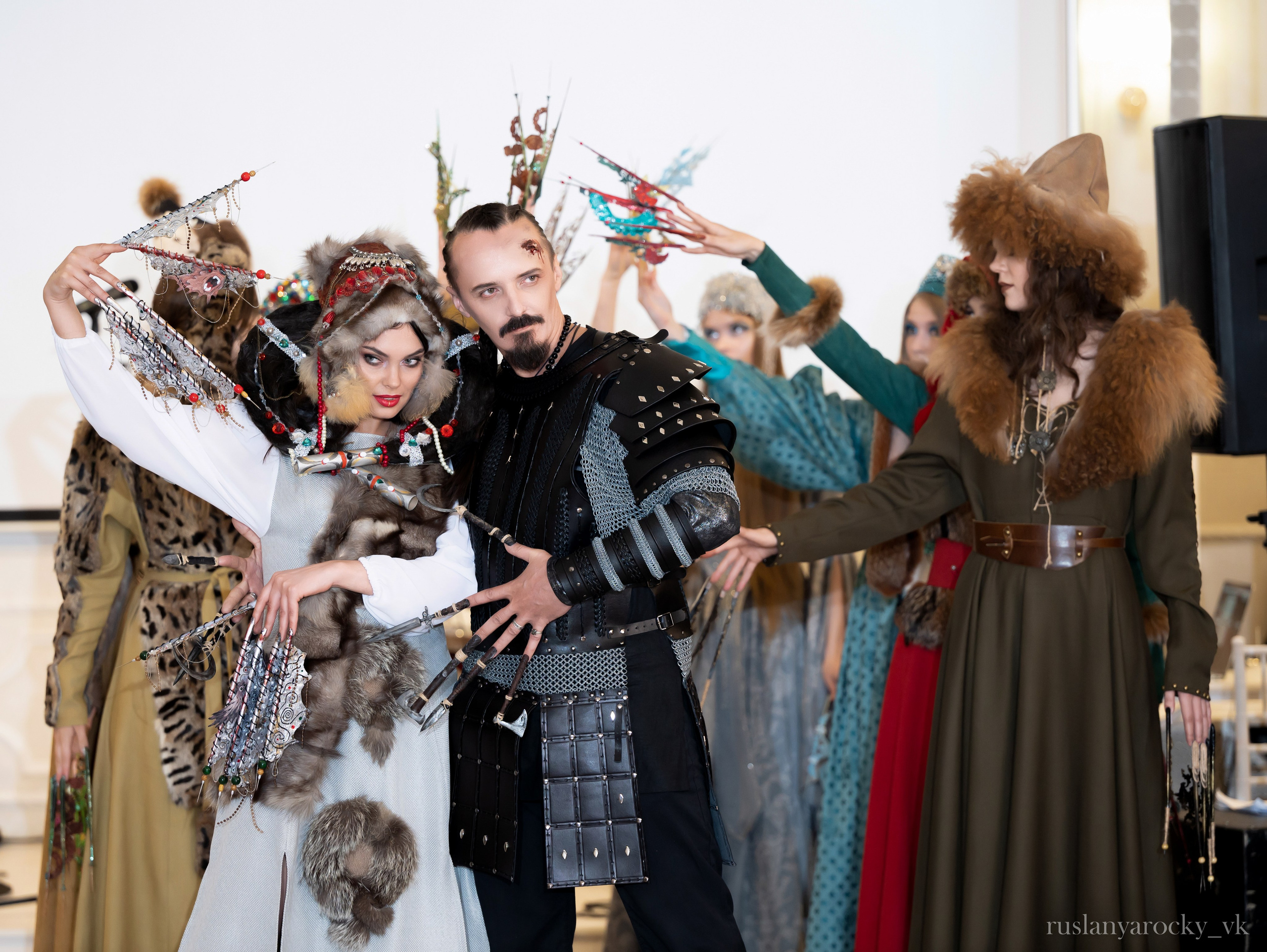 Модный показ. Репортажный фотограф