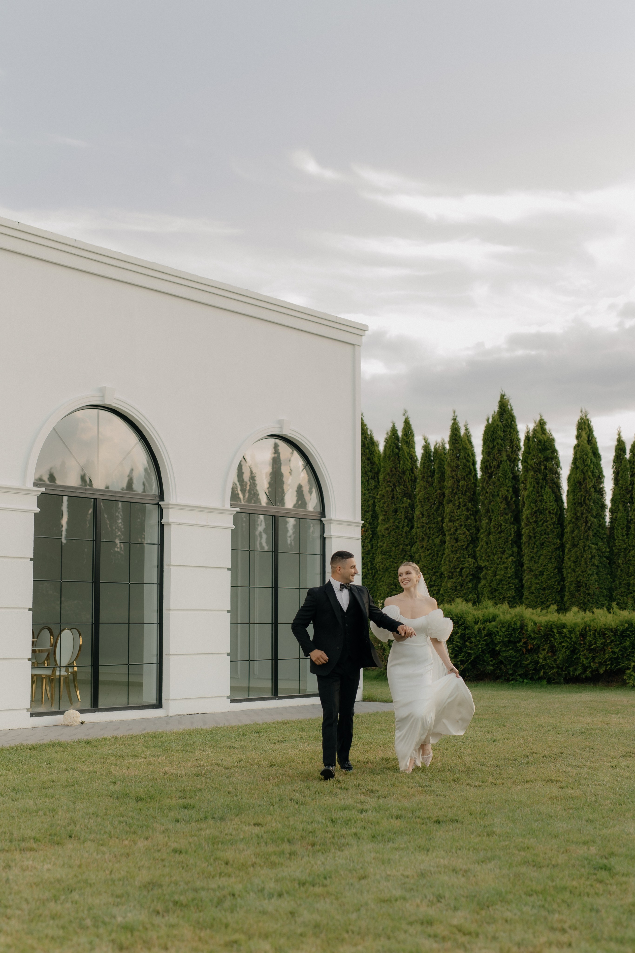 Свадебная съемка villa la villa. Свадебный и семейный фотограф Барановичи Кристина Глазунова Кобрин