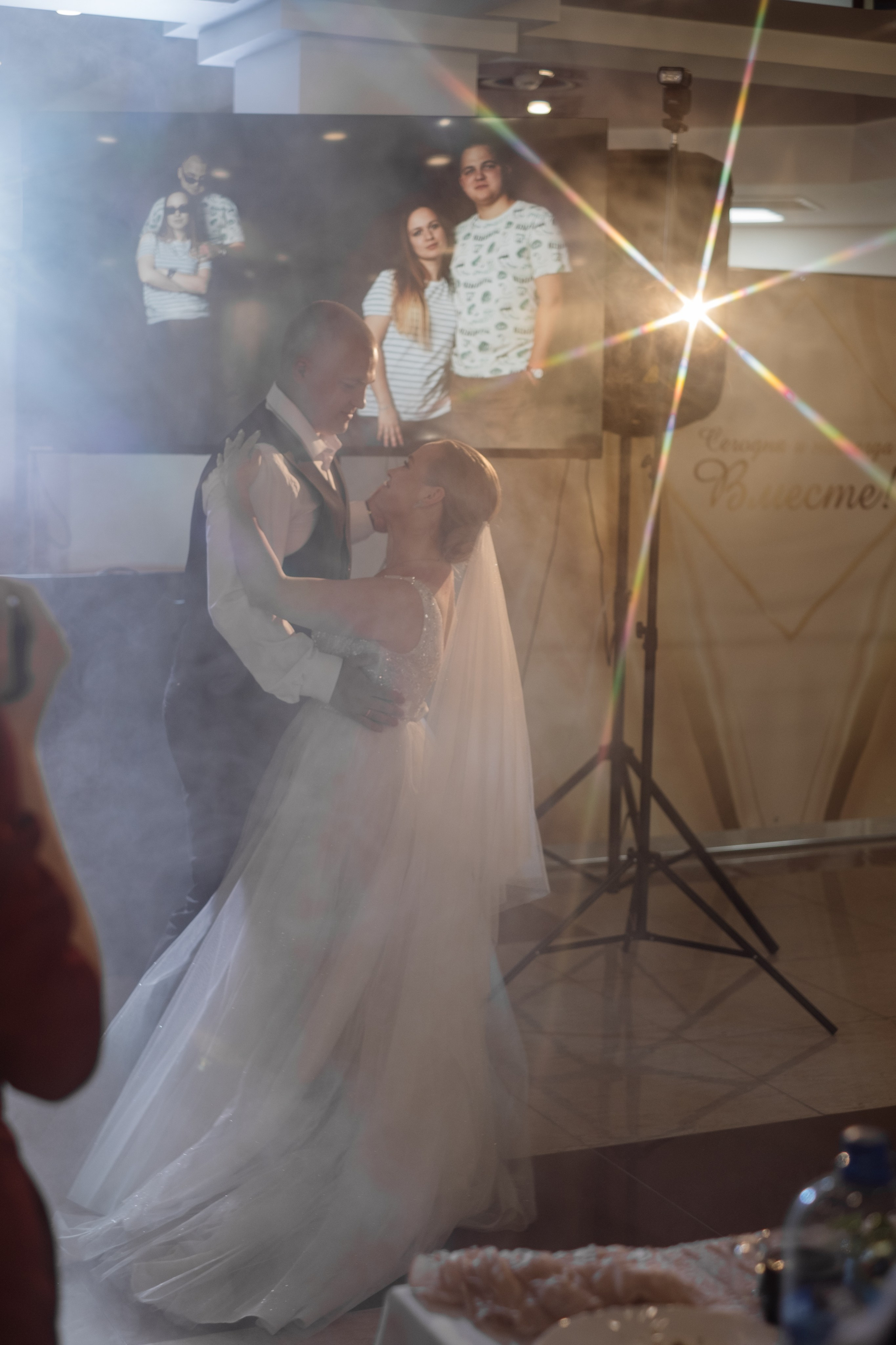 Свадебный ретопртаж. Профессиональная фотосъемка в Крыму. Натуральные эмоции и живые кадры. Забронируйте дату прямо сейчас!